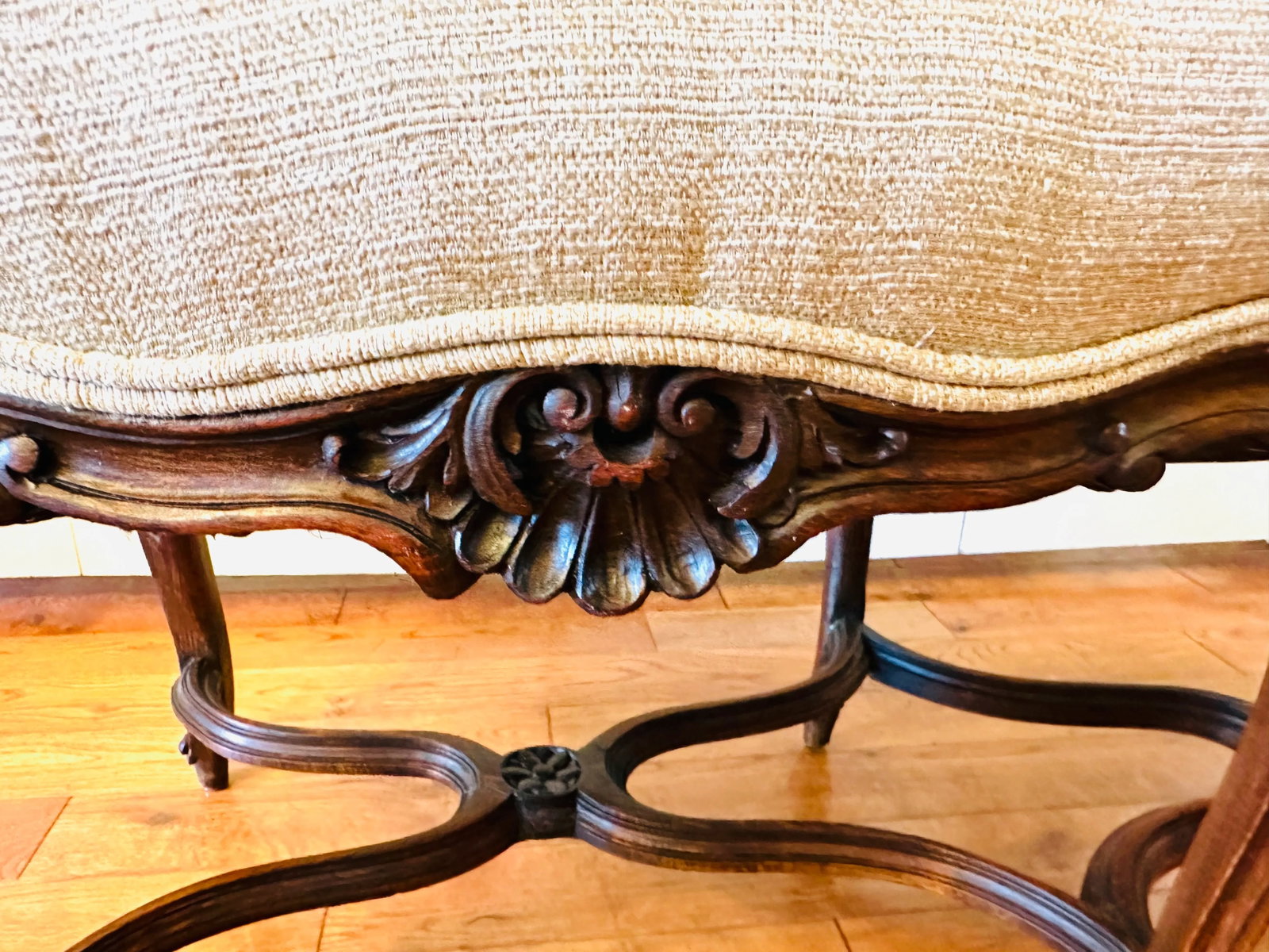 French Country Provincial Louis XV Style 6 Legs Bench - 3