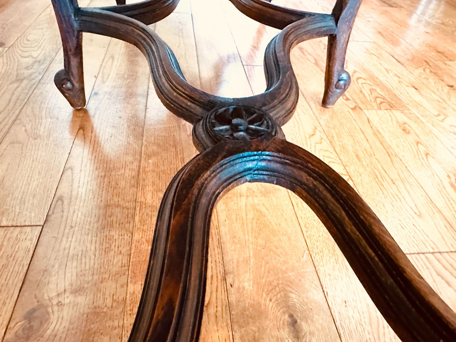 French Country Provincial Louis XV Style 6 Legs Bench - 9