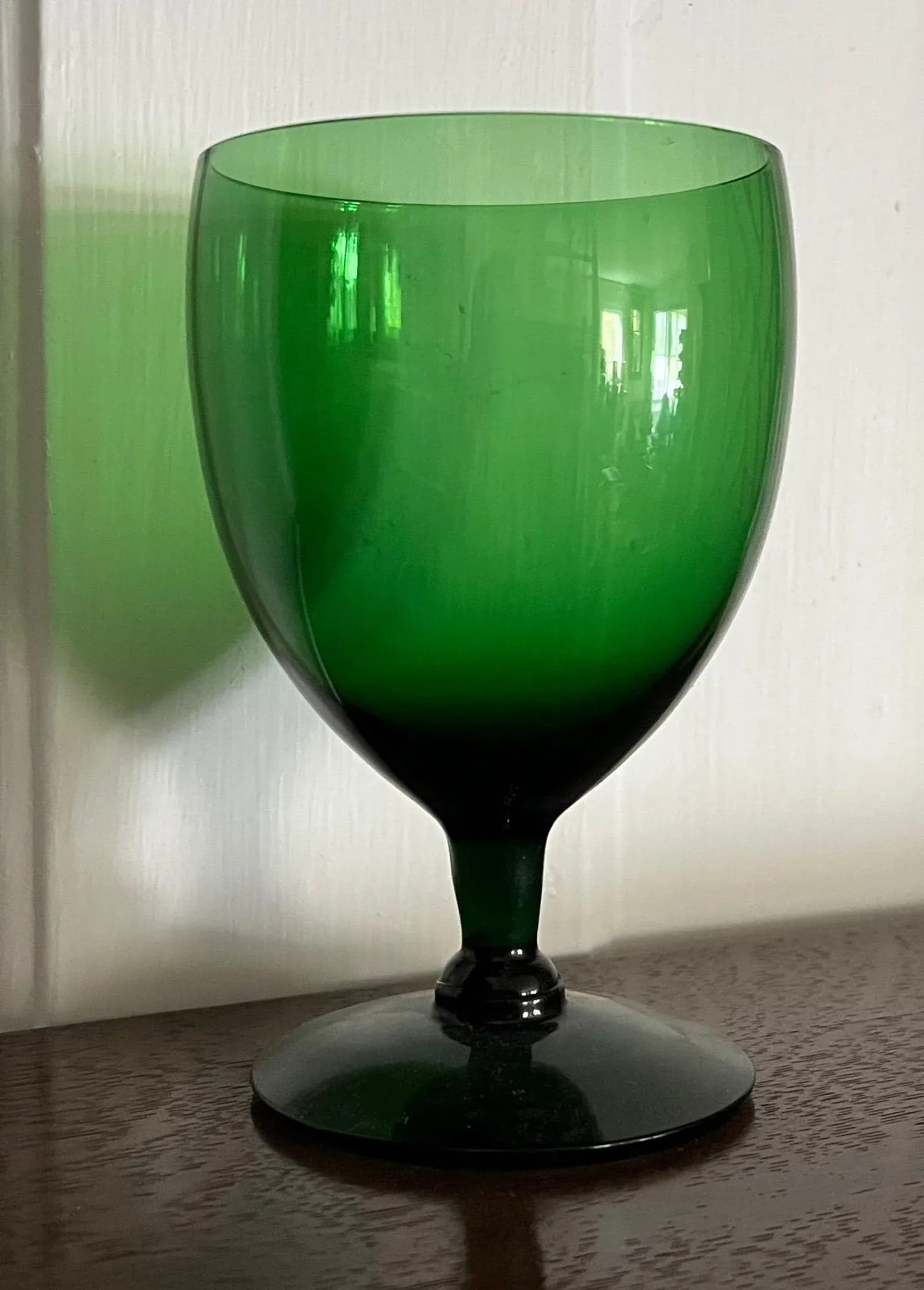 Anglo Irish Emerald Green White Wine Glasses or Water Goblets - a Set of 7 - 2