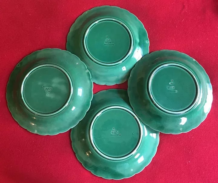Wedgwood Green Majolica Sunflower Plates with Basketweave Border - Set of 4 - 10