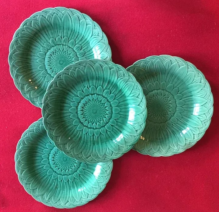 Wedgwood Green Majolica Sunflower Plates with Basketweave Border - Set of 4 - 5