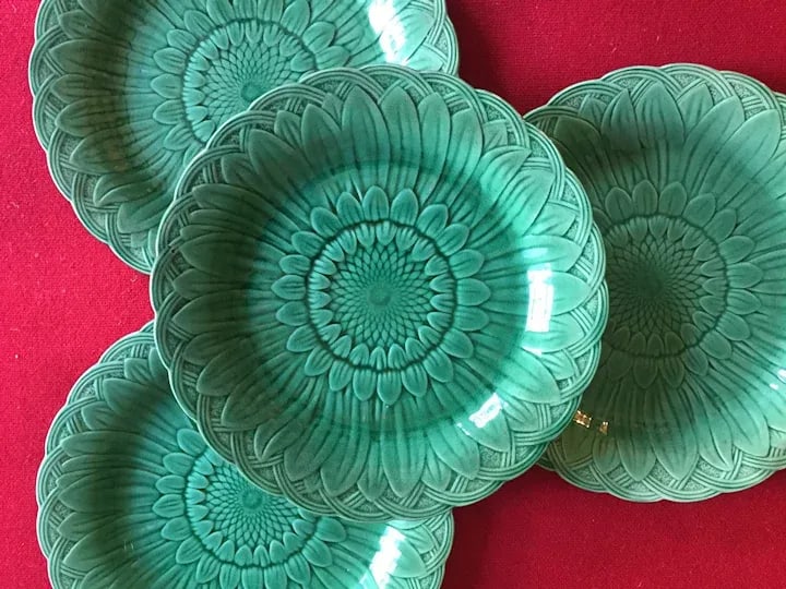 Wedgwood Green Majolica Sunflower Plates with Basketweave Border - Set of 4 - 8
