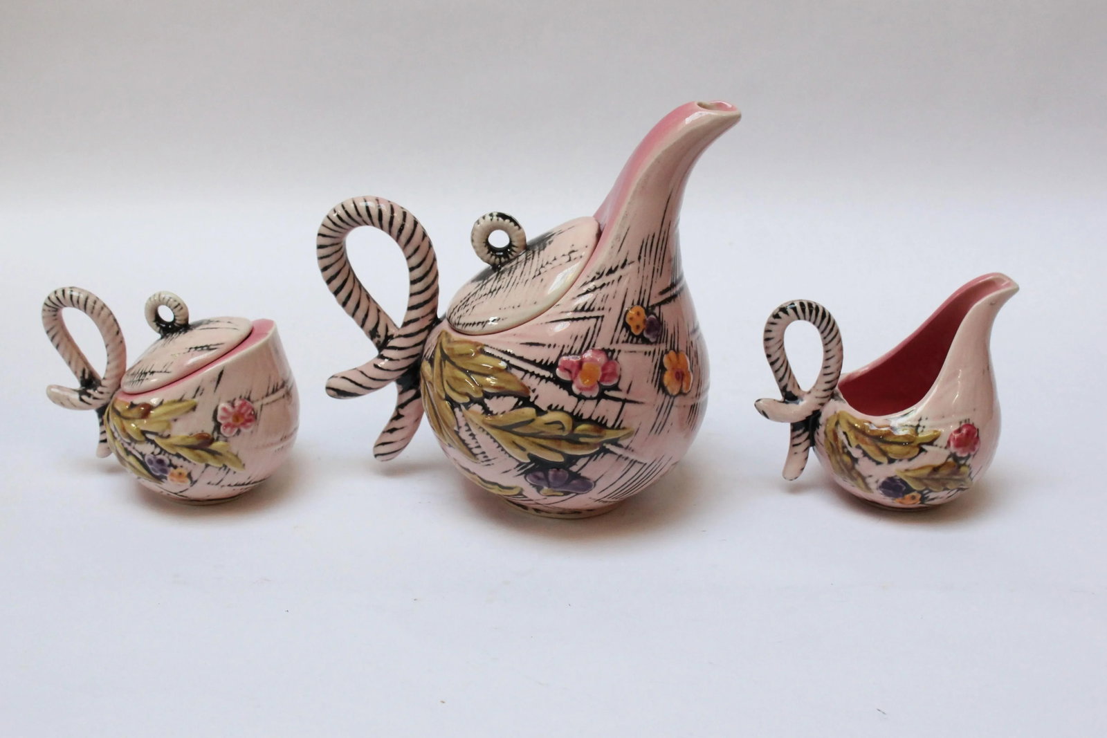 1950s Hull Pottery "Blossom Flite" Tea Service- 3 Pieces - 2