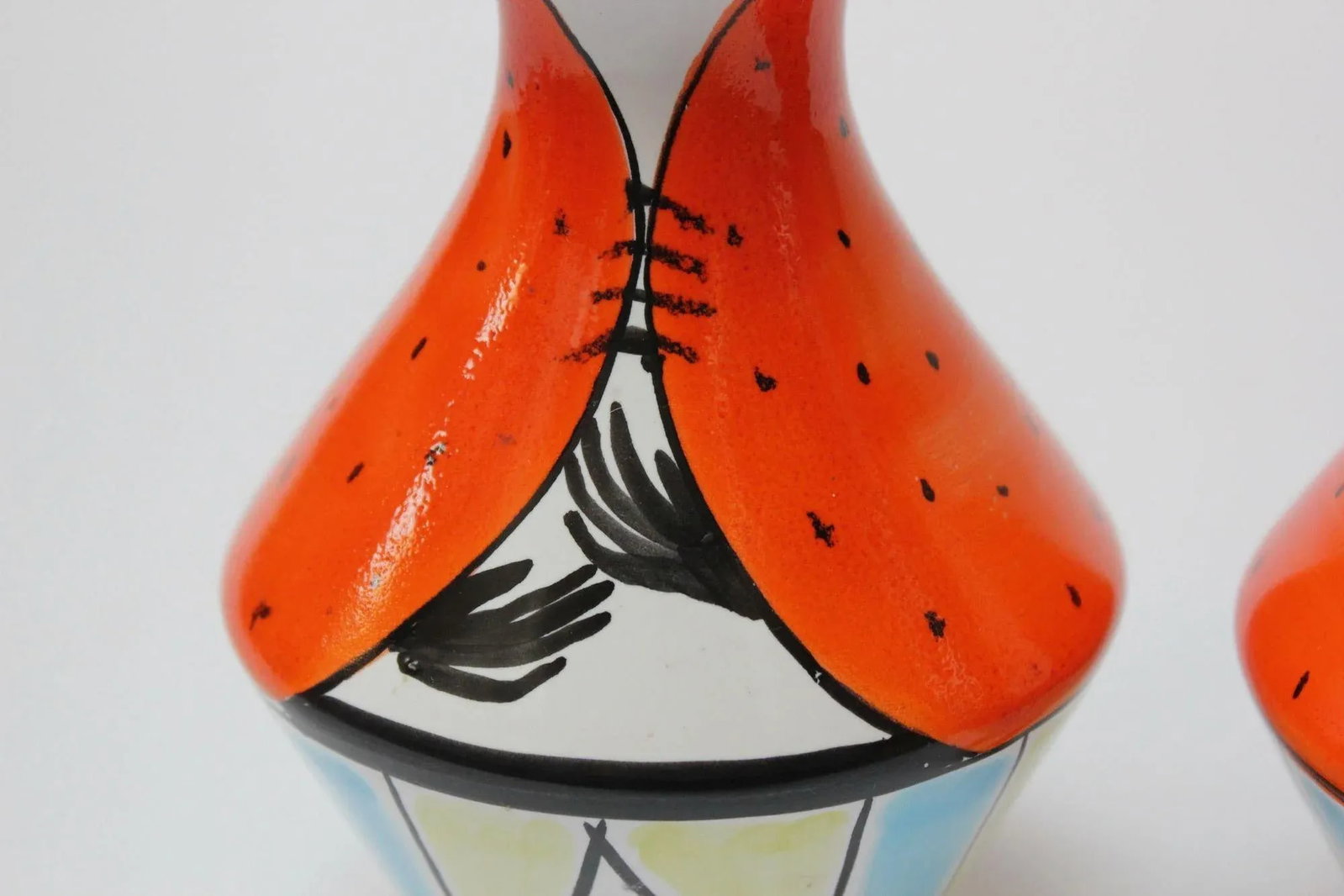 Mid-Century Italian Modern "King and Queen" Ceramic Salt and Pepper Shakers - 10