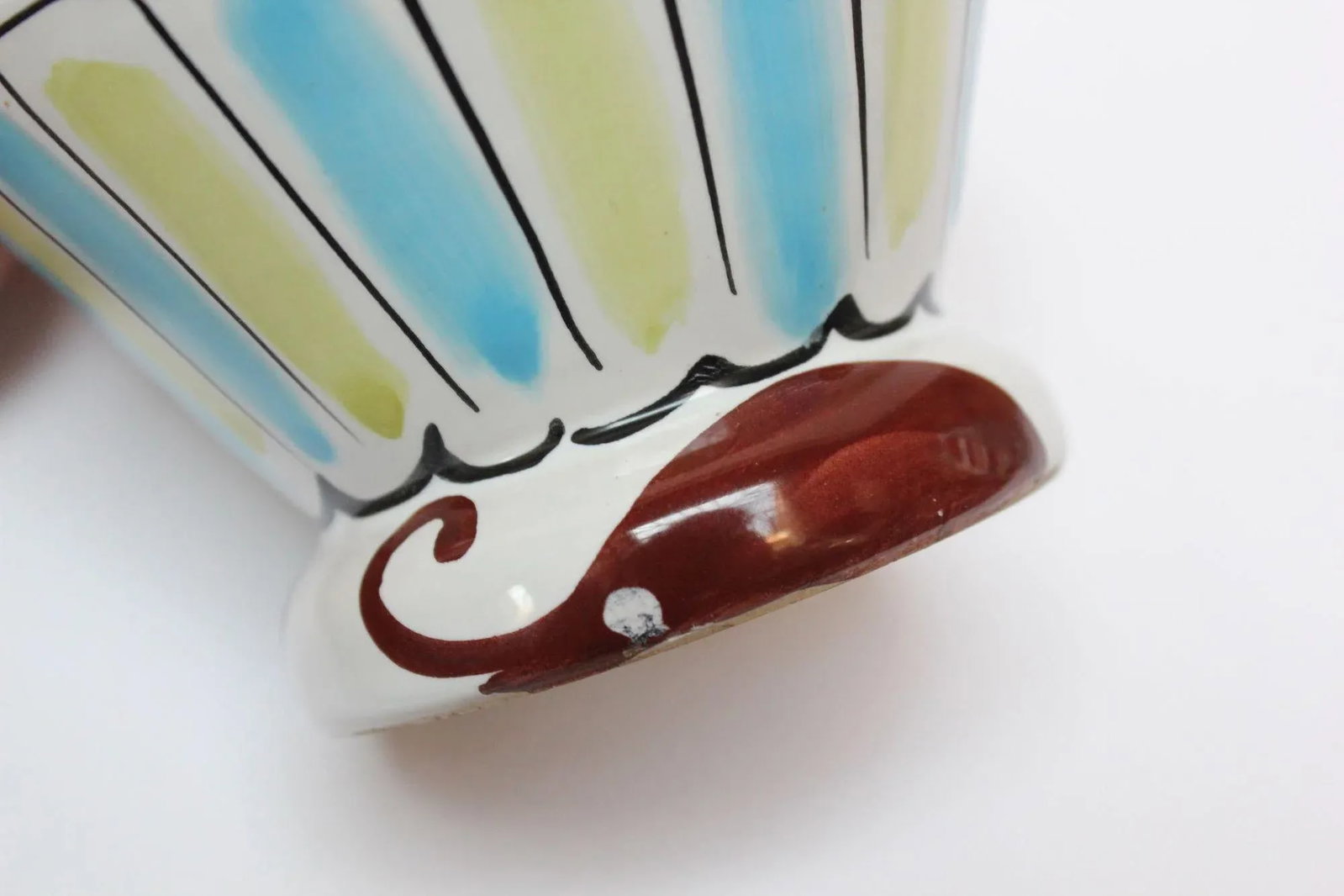 Mid-Century Italian Modern "King and Queen" Ceramic Salt and Pepper Shakers - 12