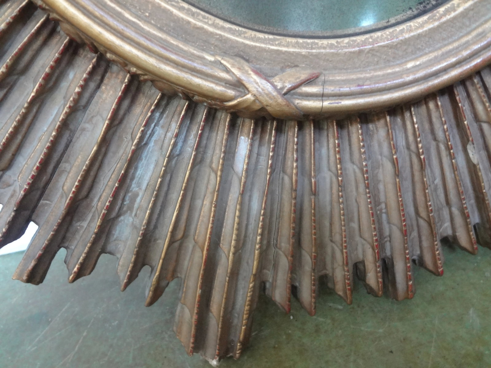 1940s French Giltwood Sunburst Convex Mirror - 5