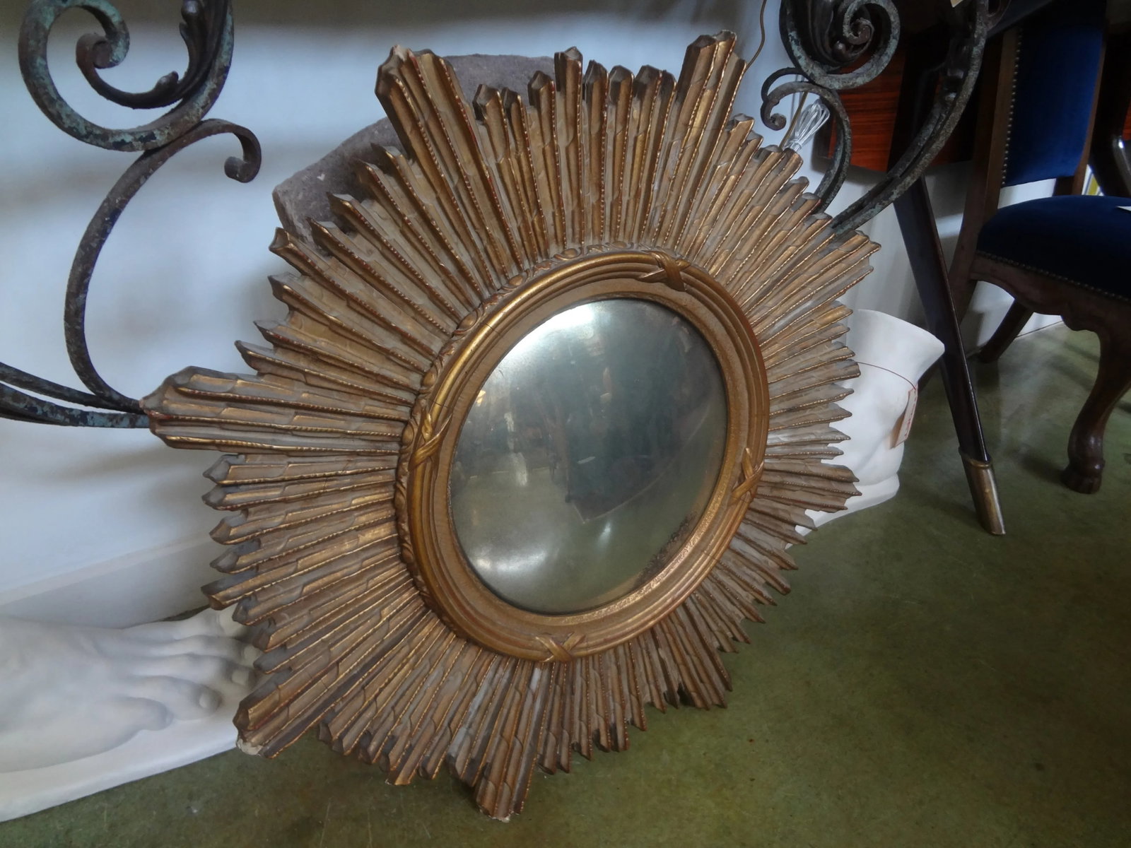 1940s French Giltwood Sunburst Convex Mirror - 7