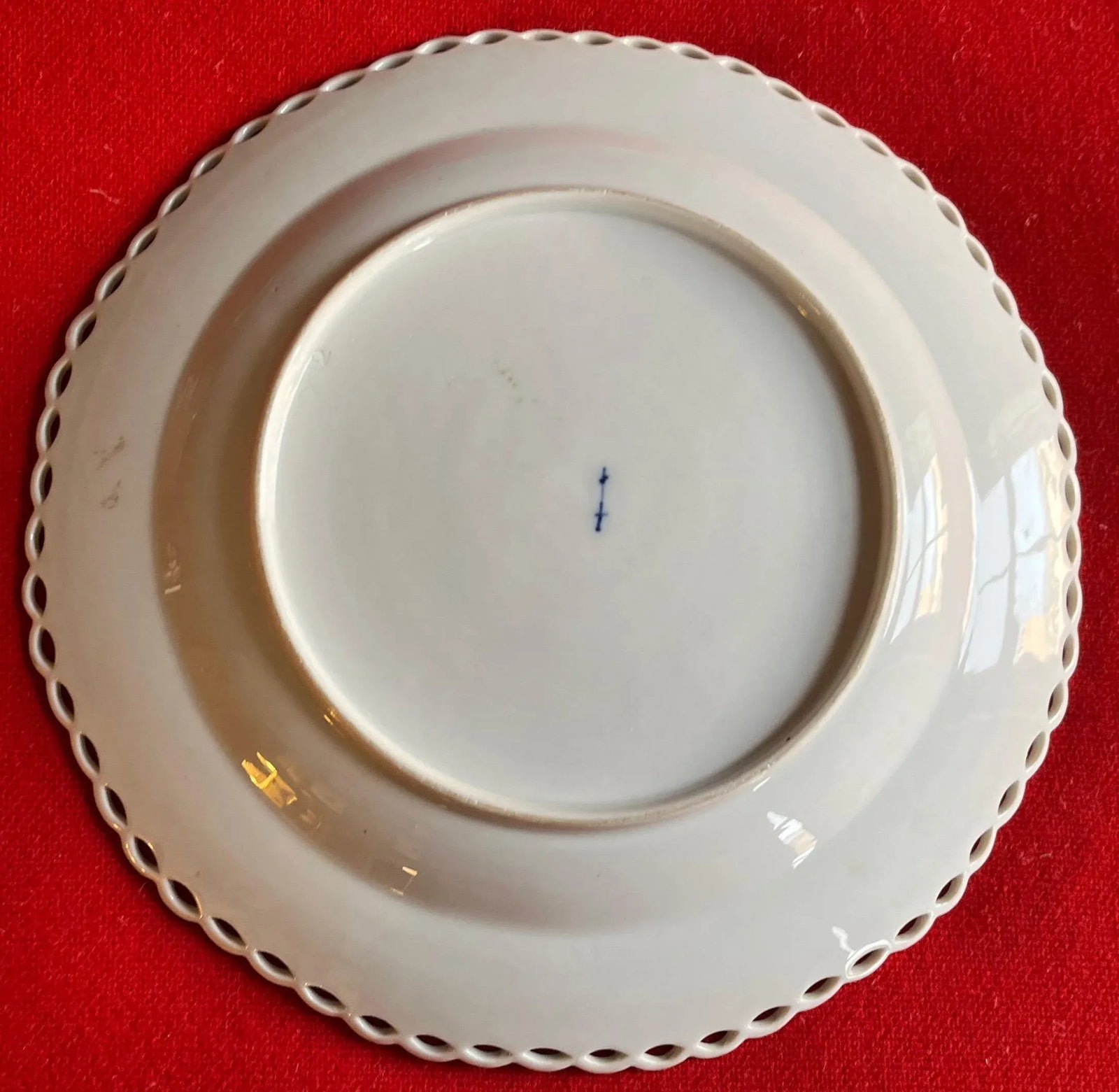 Antique 19th Century Kpm Berlin Porcelain Plate With Hand Painted Flowers and Reticulated Border - 3