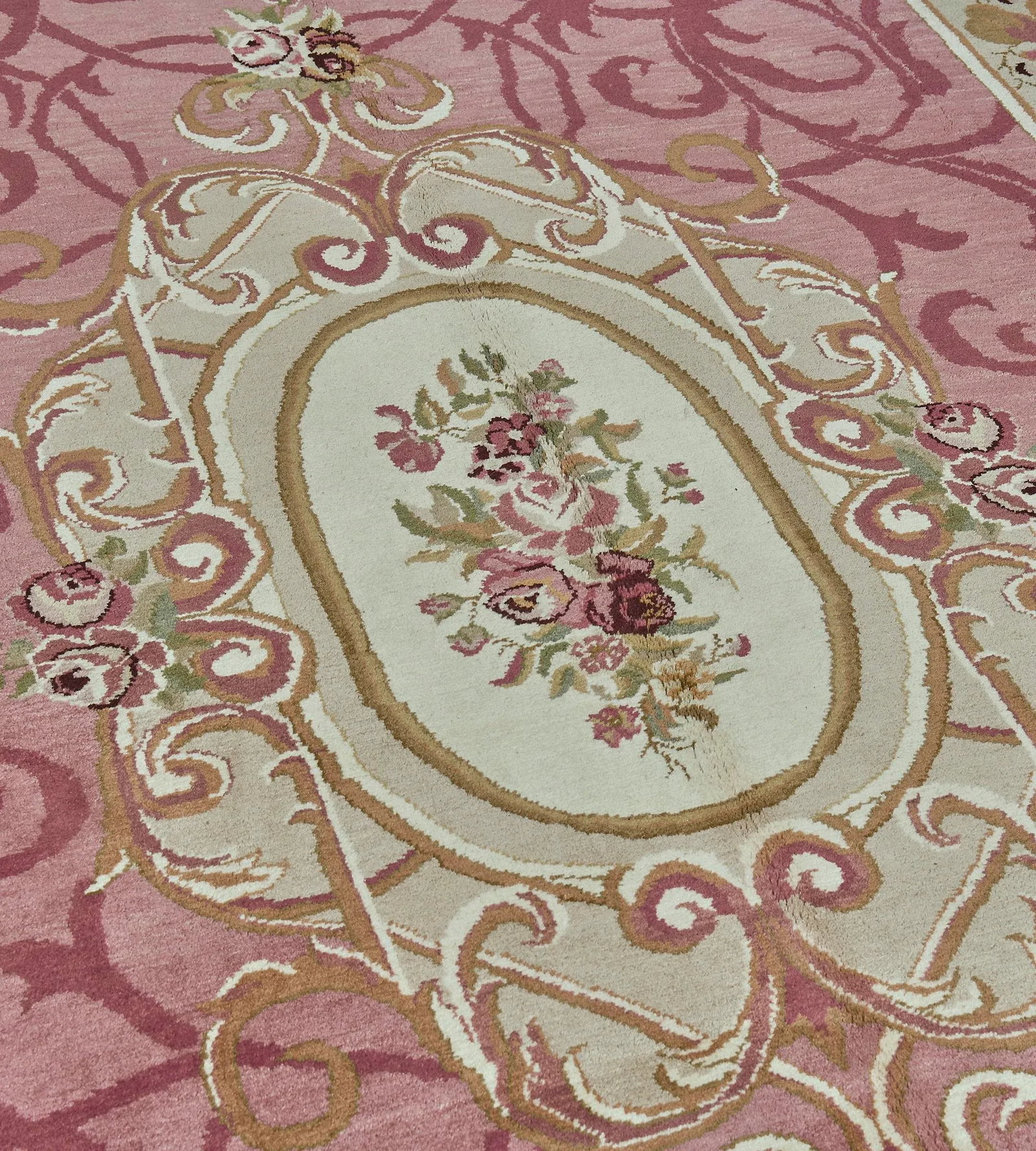 Mansour Fine Handwoven European Rug - 6' X 9' - 6