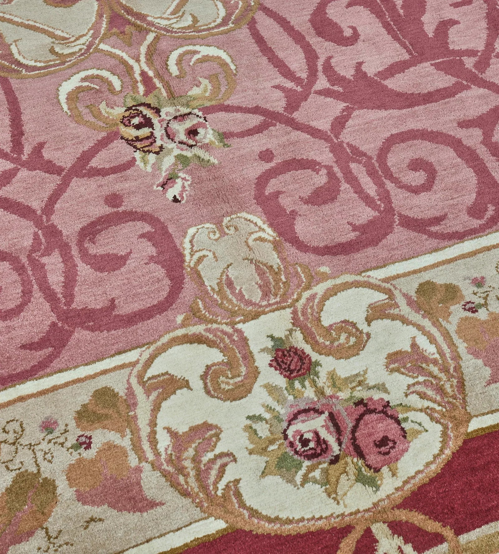 Mansour Fine Handwoven European Rug - 6' X 9' - 8