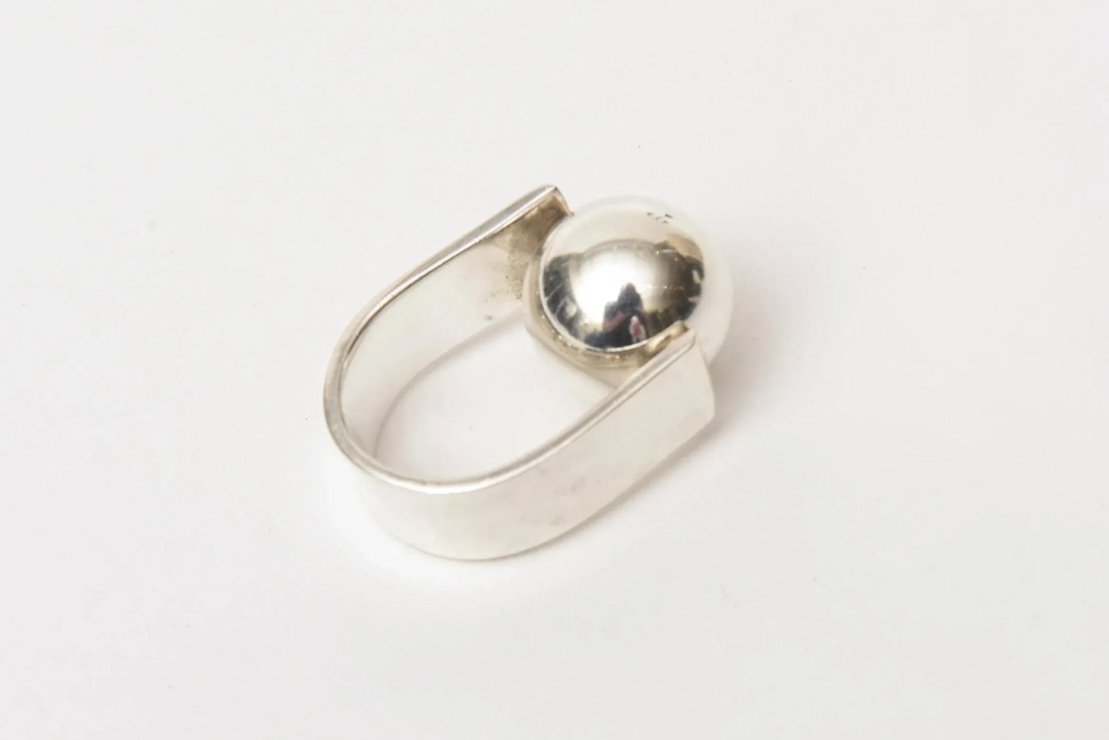 Signed Susan Cummings Sterling Silver Sculptural Ball Ring Size 6 - 3