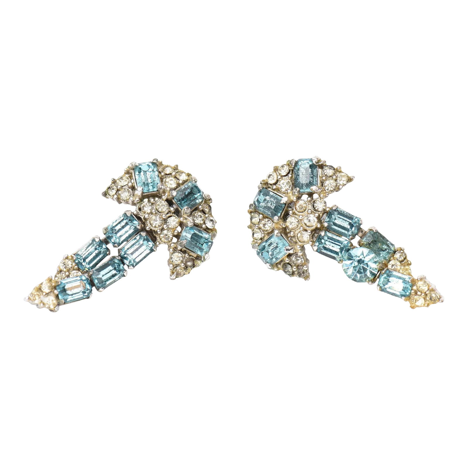 Vintage Hollycraft Signed Clip On Blue Rhinestone Dangle Screw Back Earrings - 2 Pieces: This is part of Chairish's Costume Jewelry assortment. These lovely pair of signed vintage Hollycraft screw back dangle rhinestone earrings are elegant. The color of the light tiffany blue rhinestone 