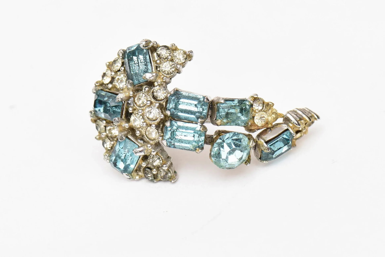 Vintage Hollycraft Signed Clip On Blue Rhinestone Dangle Screw Back Earrings - 2 Pieces - 4