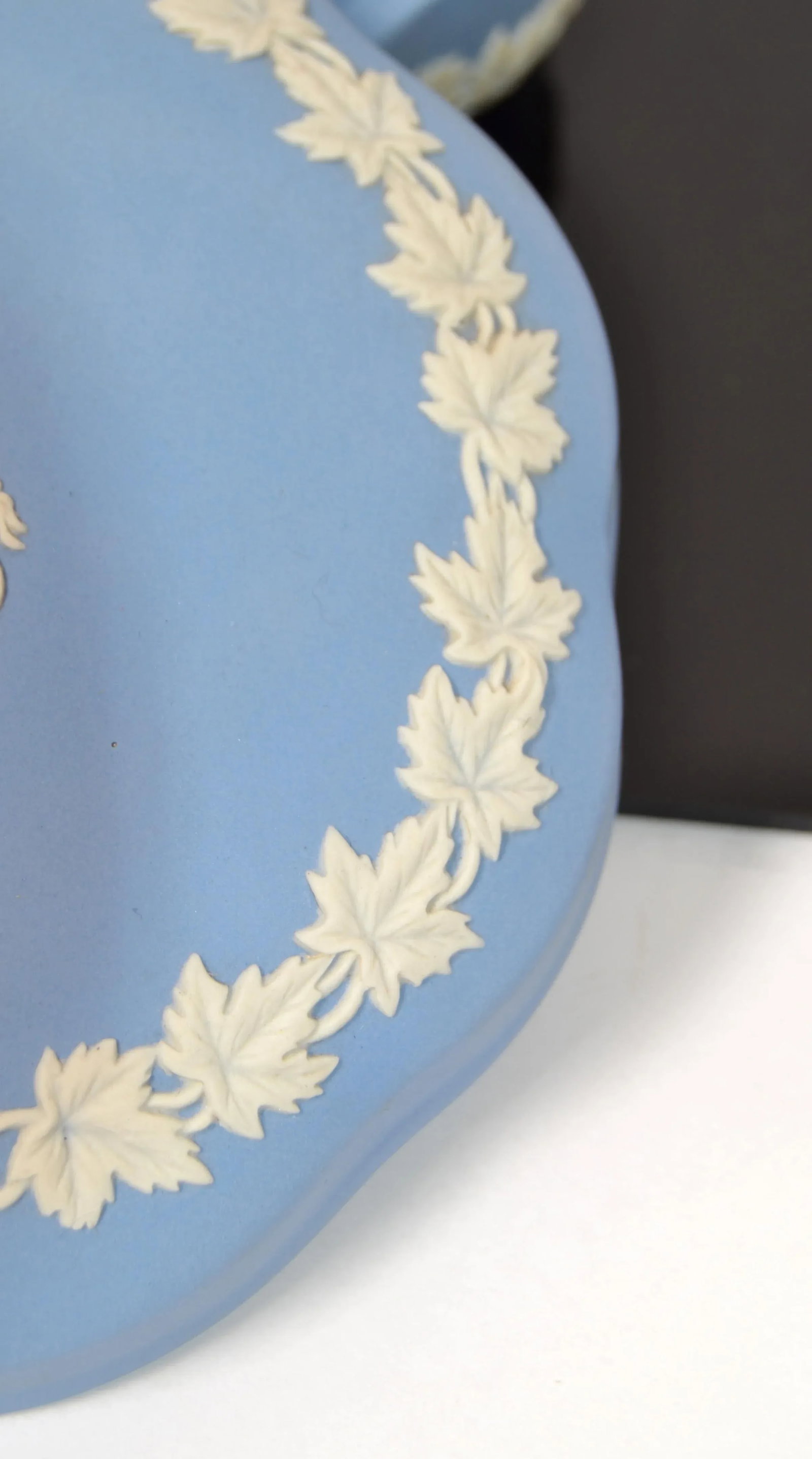 Wedgwood English Jasperware Pale Blue & Antique White Neoclassical Jewelry Trinket Box - 8