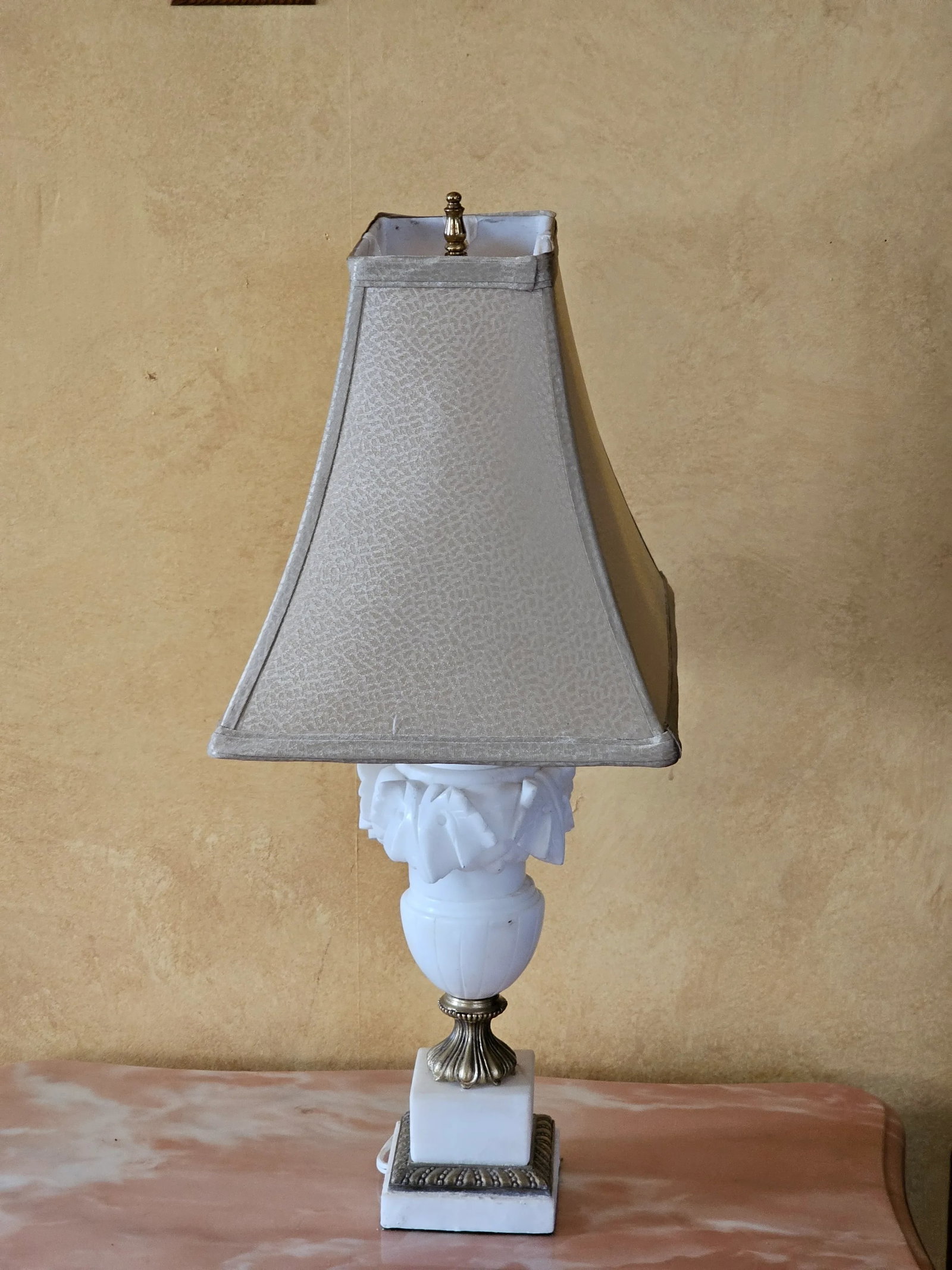 Vintage Carved Alabaster and Brass Table Lamp - 3