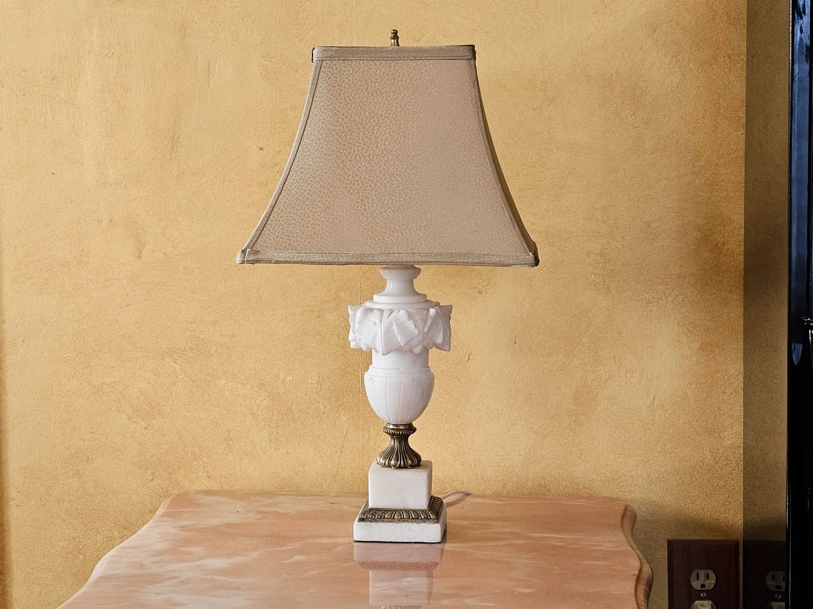Vintage Carved Alabaster and Brass Table Lamp - 4