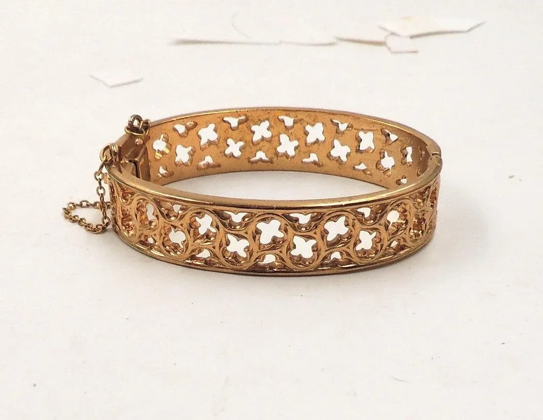Vintage 1972 Signed Napier Gothic Style Goldtone Cuff Bracelet - 5