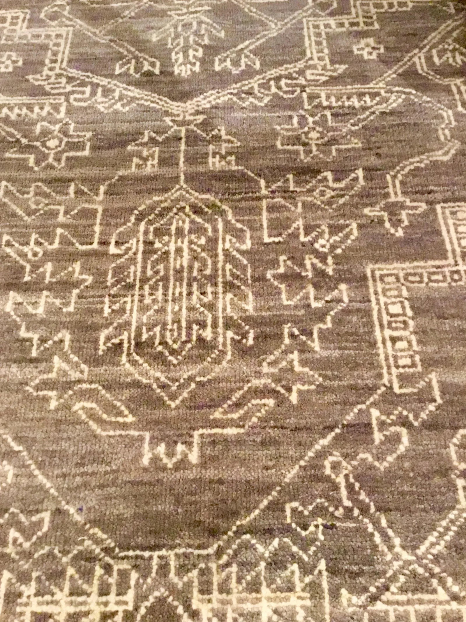 Kravet Transitional Hand Knotted Gray and Ivory 9' X 12' Esani Rug - 3