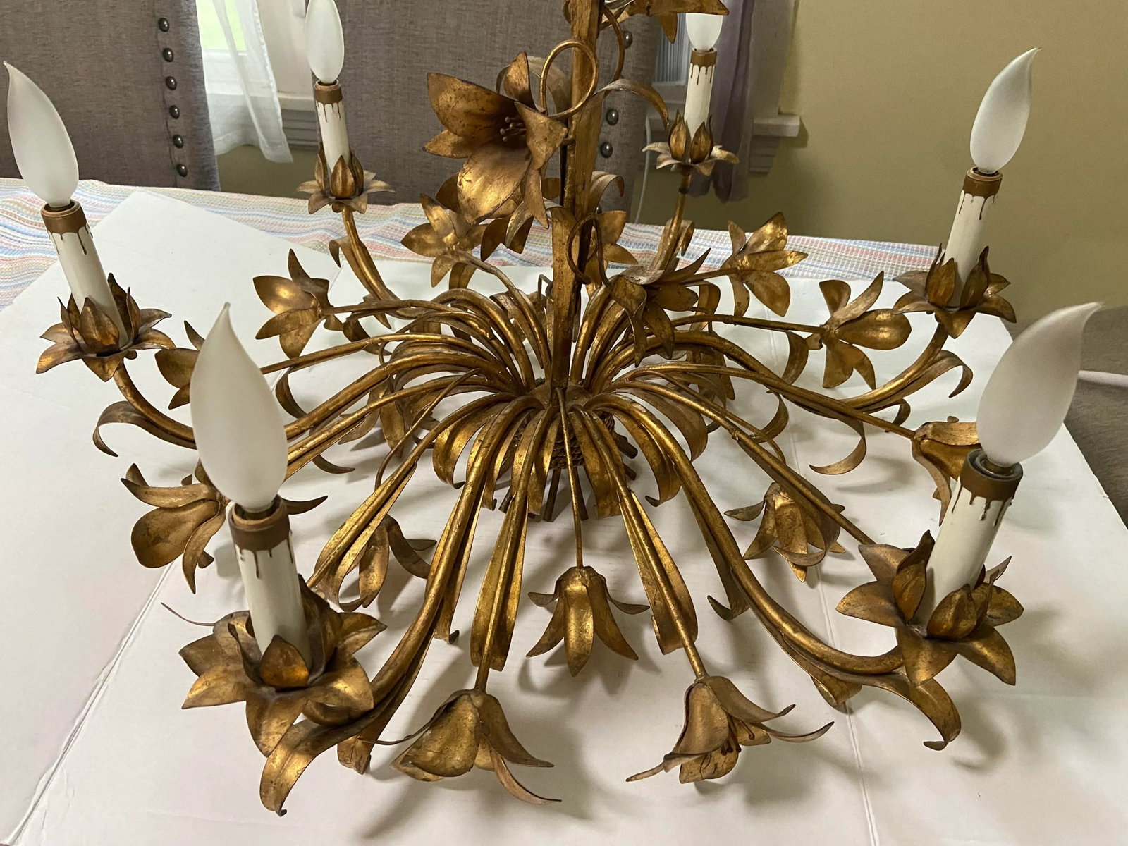 Mid 20th Century Gold Gilt Italian Tole Lily 6-Light Chandelier - 4