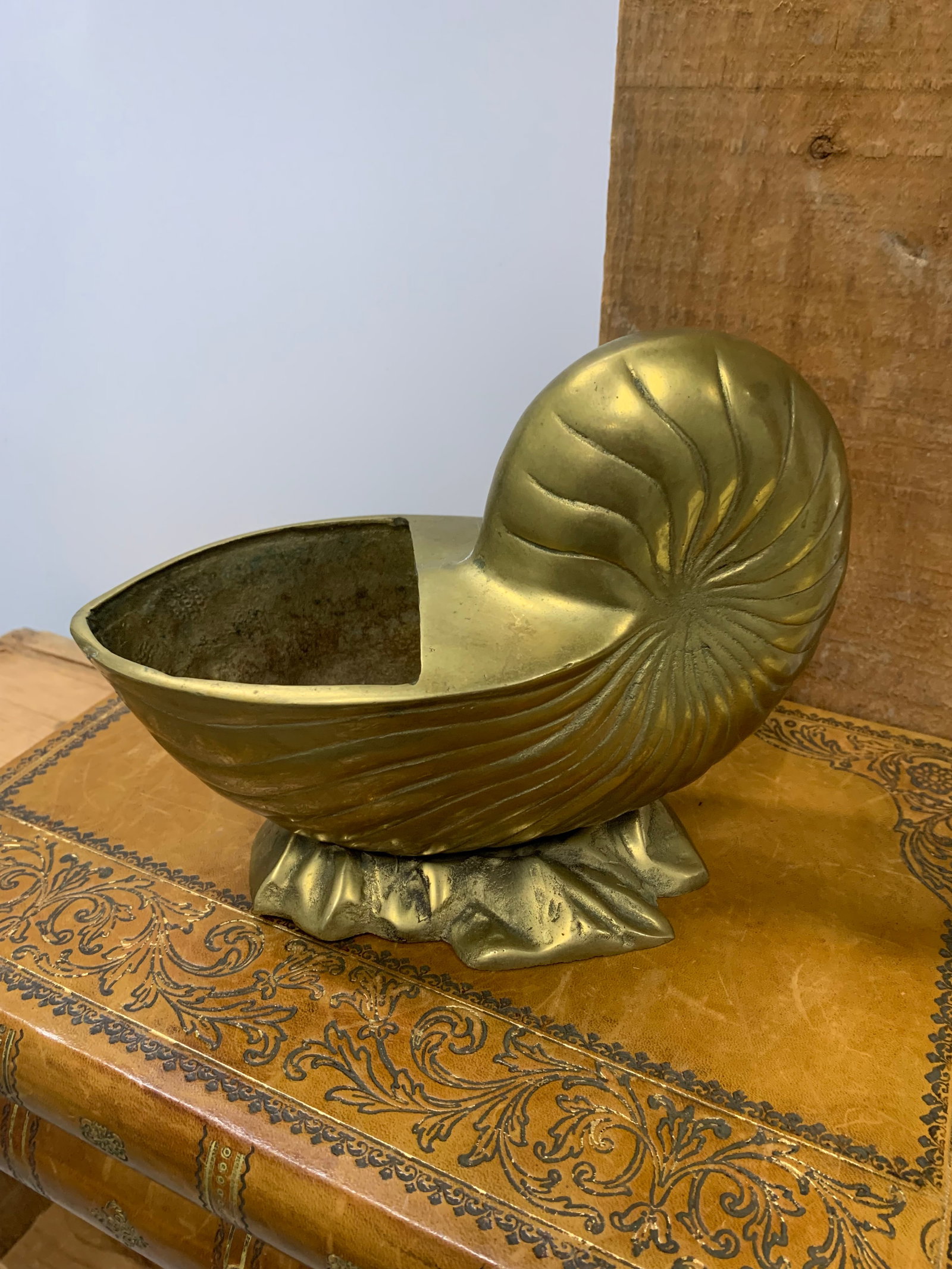 1970s Brass Nautilus Shell Cachepot - 4