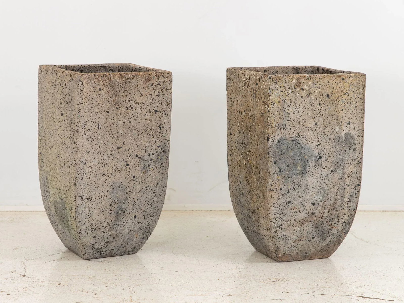 Brutalist Inspired Pair of Mixed Stone Planters, 20th Century - 2