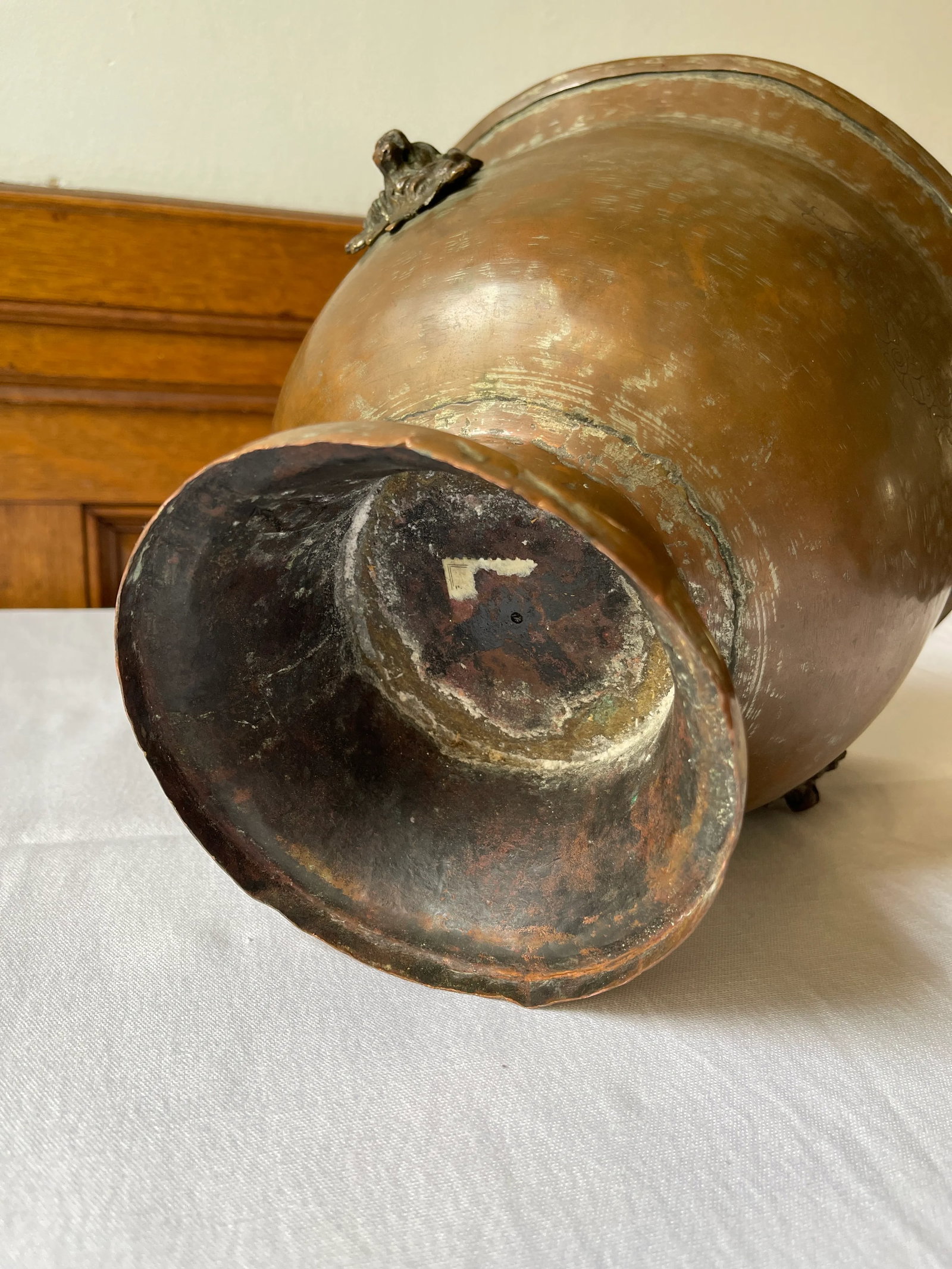 Early 20th Century Antique Etched Copper Lion Head Jardiniere - 6