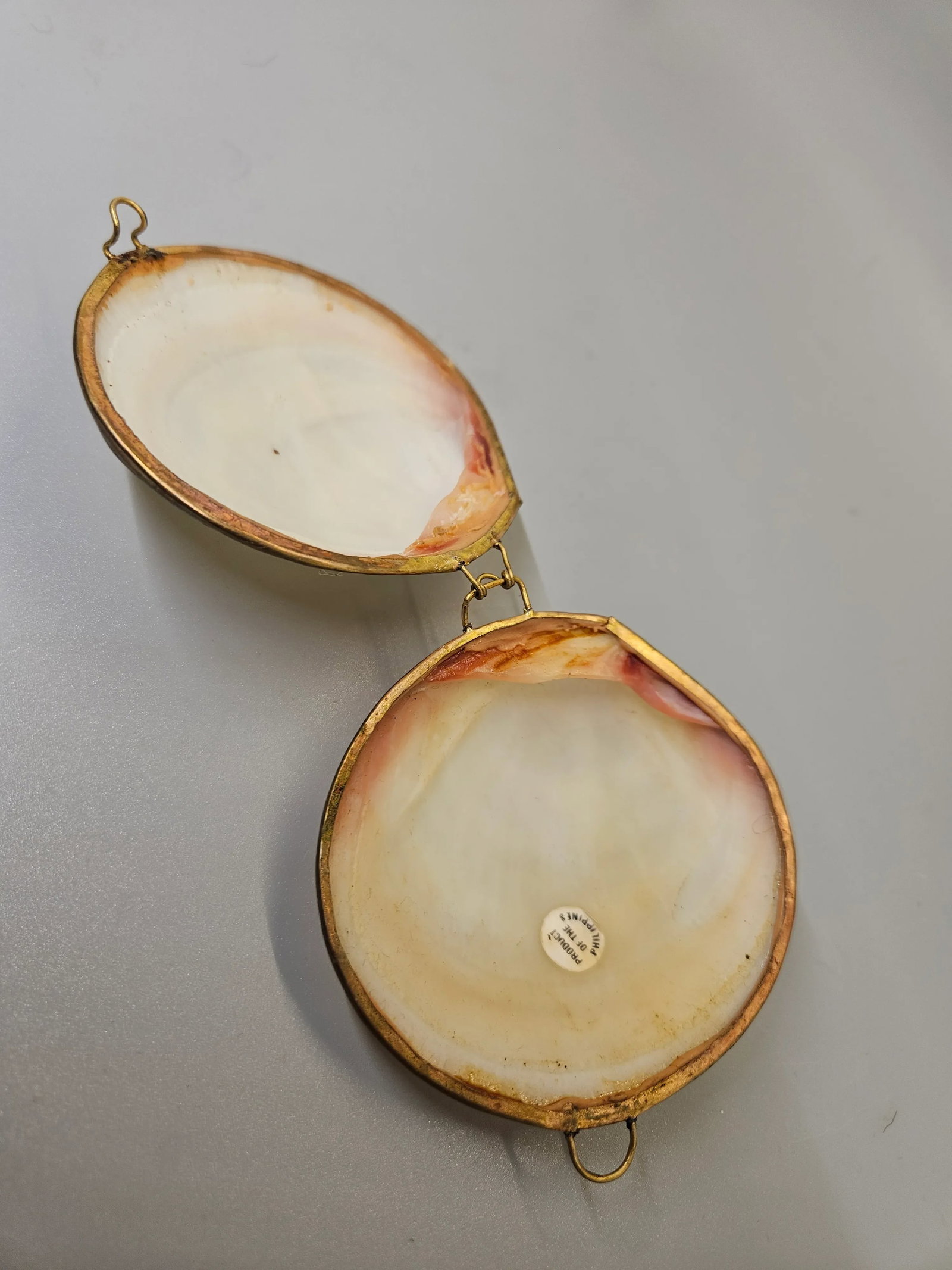 Vintage Pearlized Clam Shell Trinket Box - 3