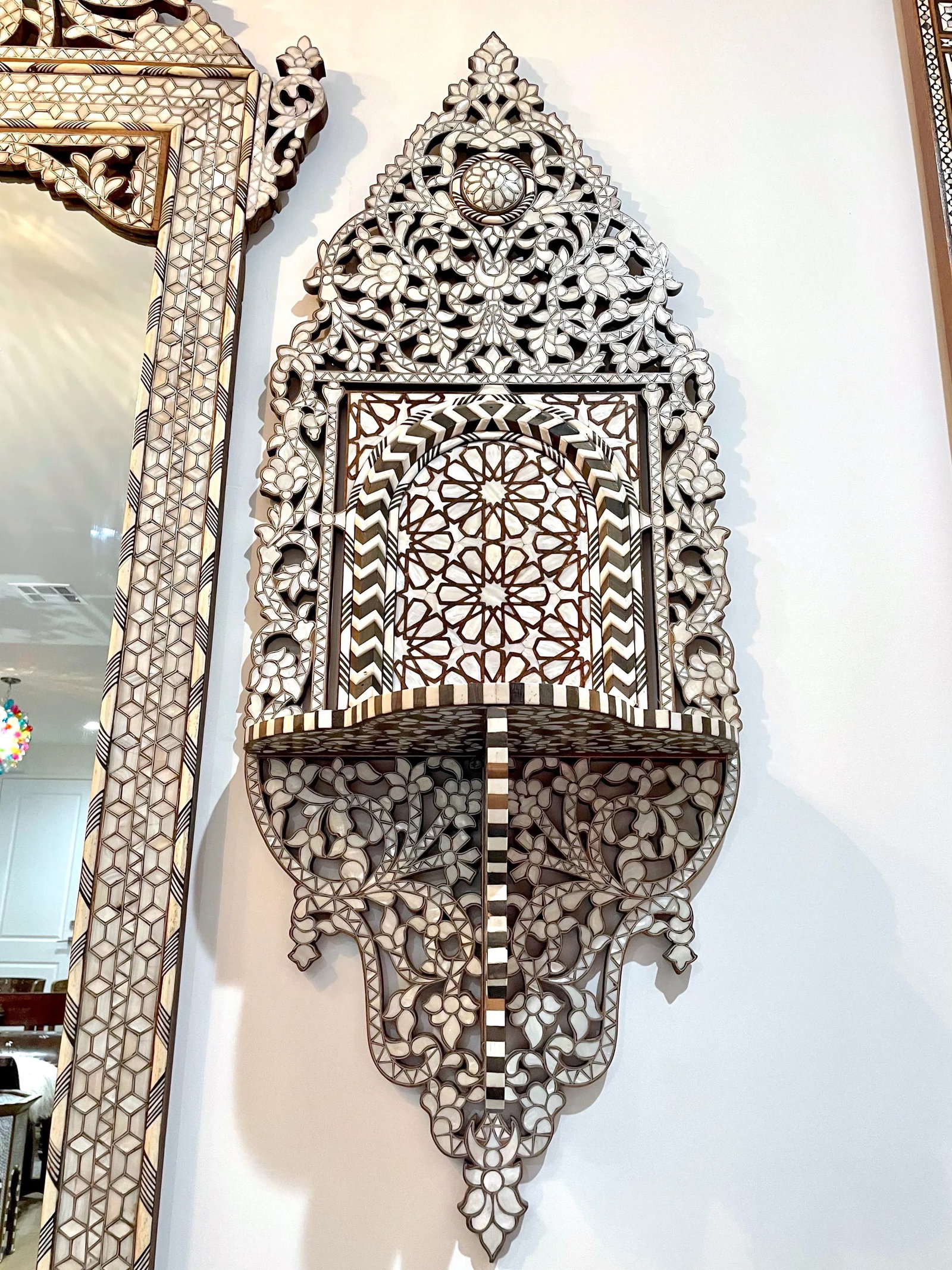 Vintage Mother of Pearl Inlaid Wall Bracket - 4