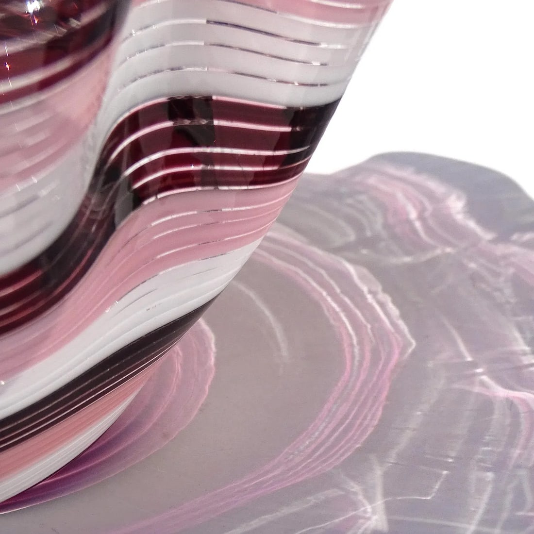 Vintage Murano Dark Purple Pink White Swirling Ribbons Italian Art Glass Decorative Fazzoletto Flowe - 8