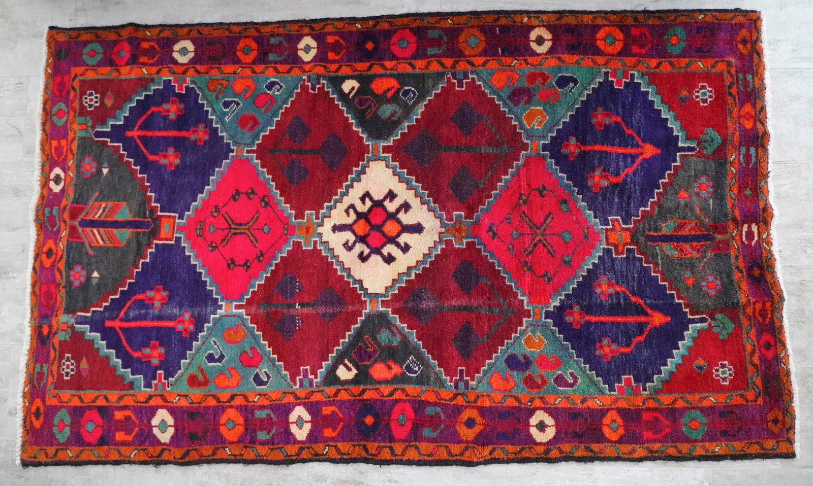 1940s Persian Rug - 4'9'' * 7'10'' - 7