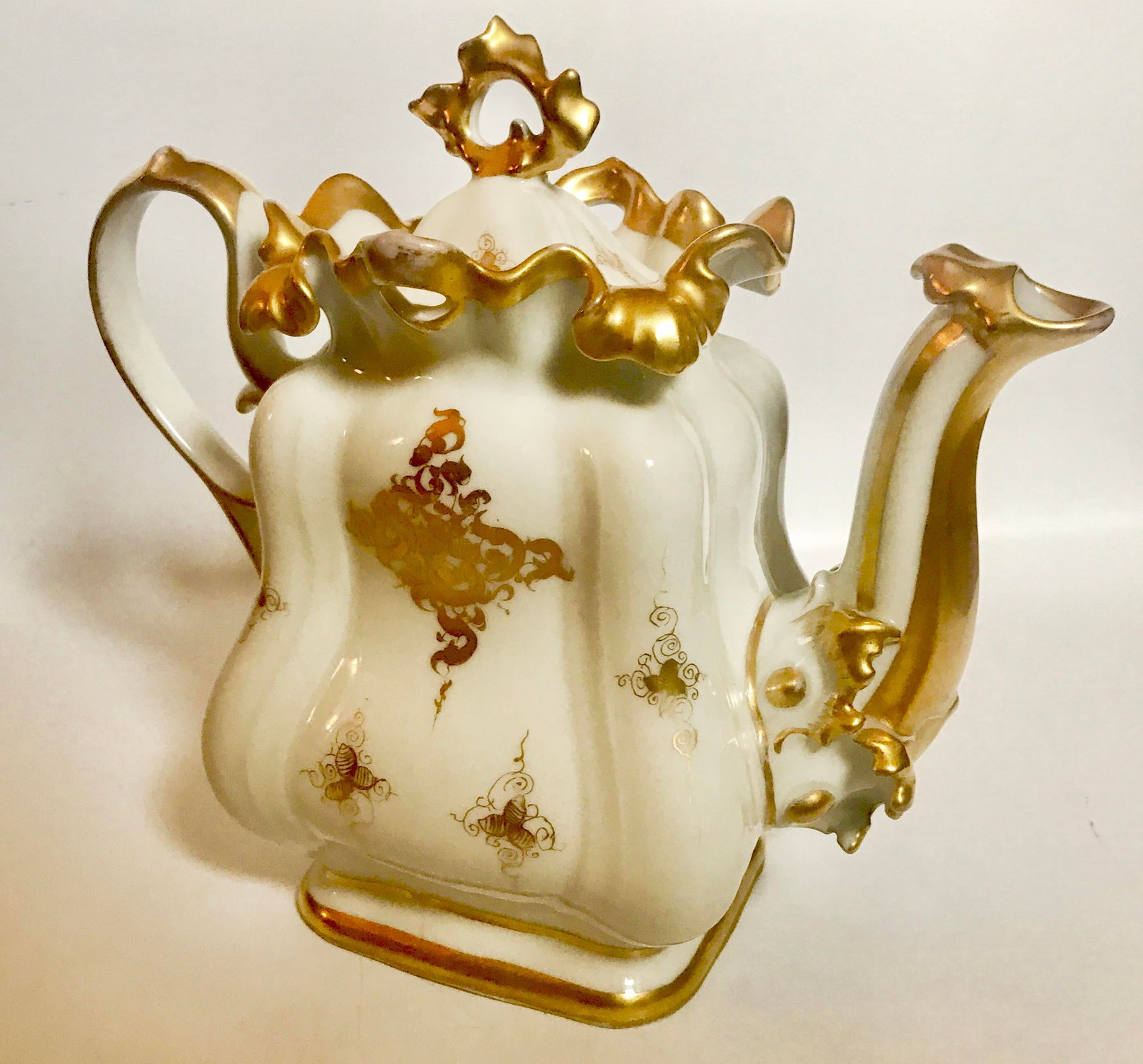 Mid 19th Century Antique Meissen Style Rococo Gold Encrusted Coffee Pot by Tpm Carl Tielsch - 4