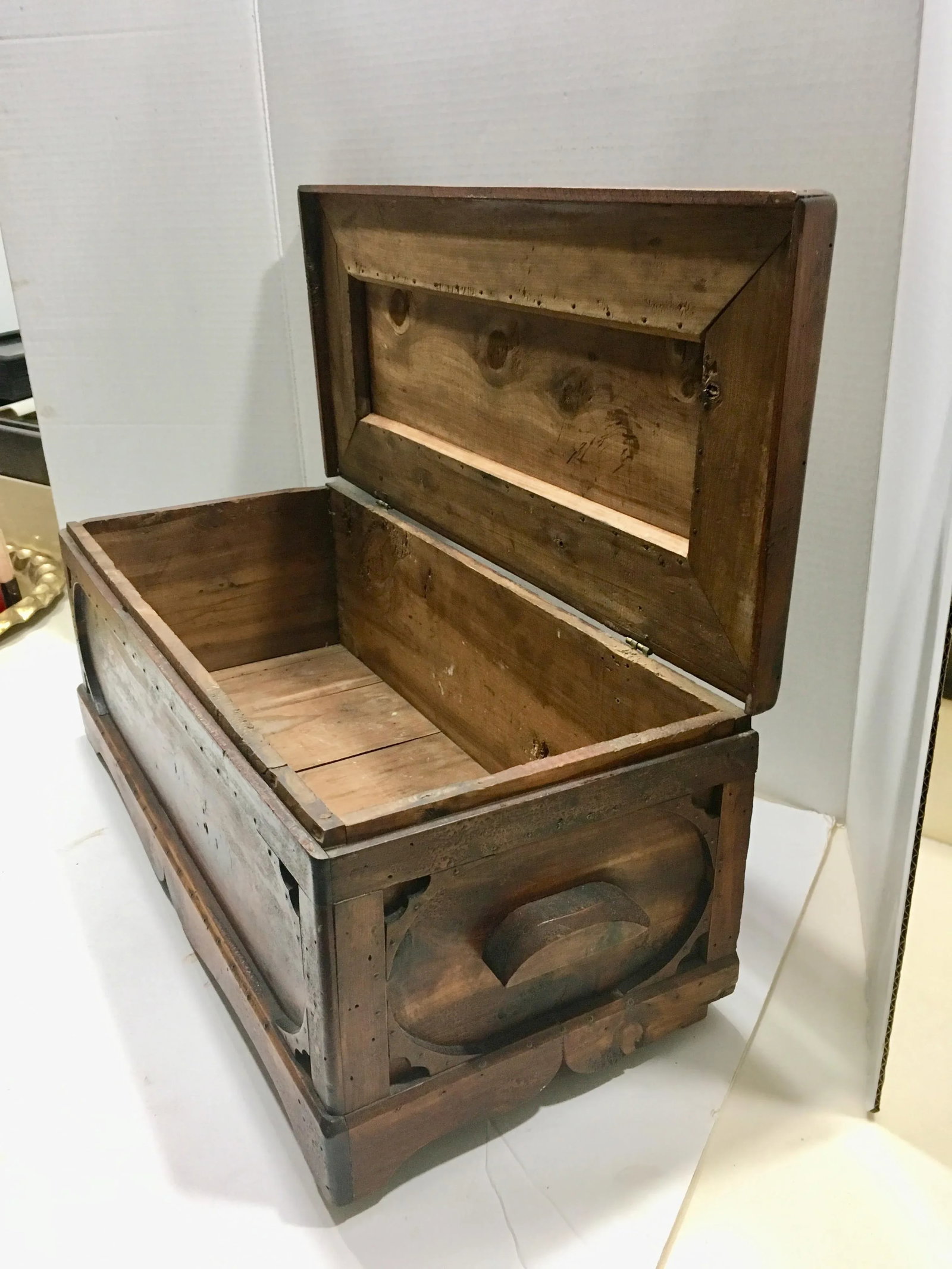 1940s Americana Mahogany Storage Box with Handles - 5