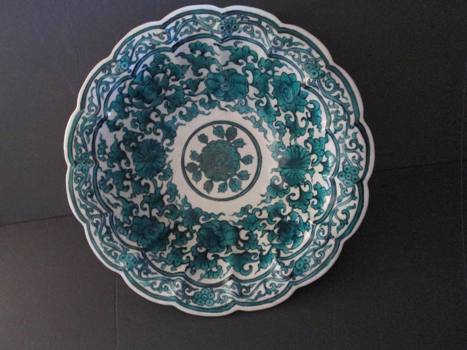 Vintage Chinese-Persian Influence Green Porcelain & Pottery Fluted, Scalloped, Decorative Bowl - 7