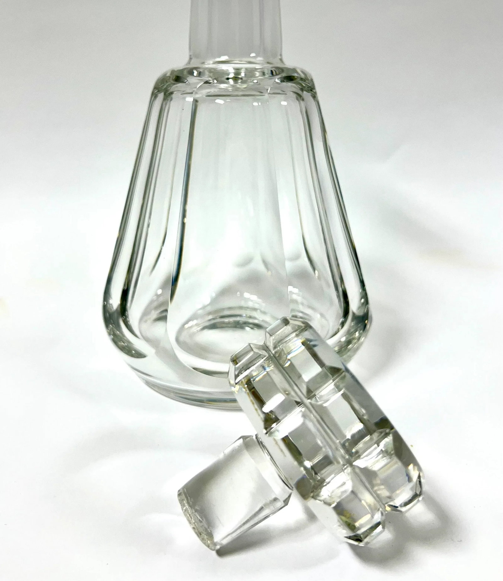 Vintage Baccarat French Cut Crystal Decanter and Stopper, Talleyrand Pattern - 6