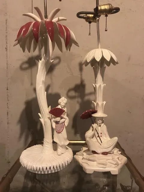 1960s Vintage Hollywood Regency Chinoiserie Style Lacquered Lamps - a Pair - 2
