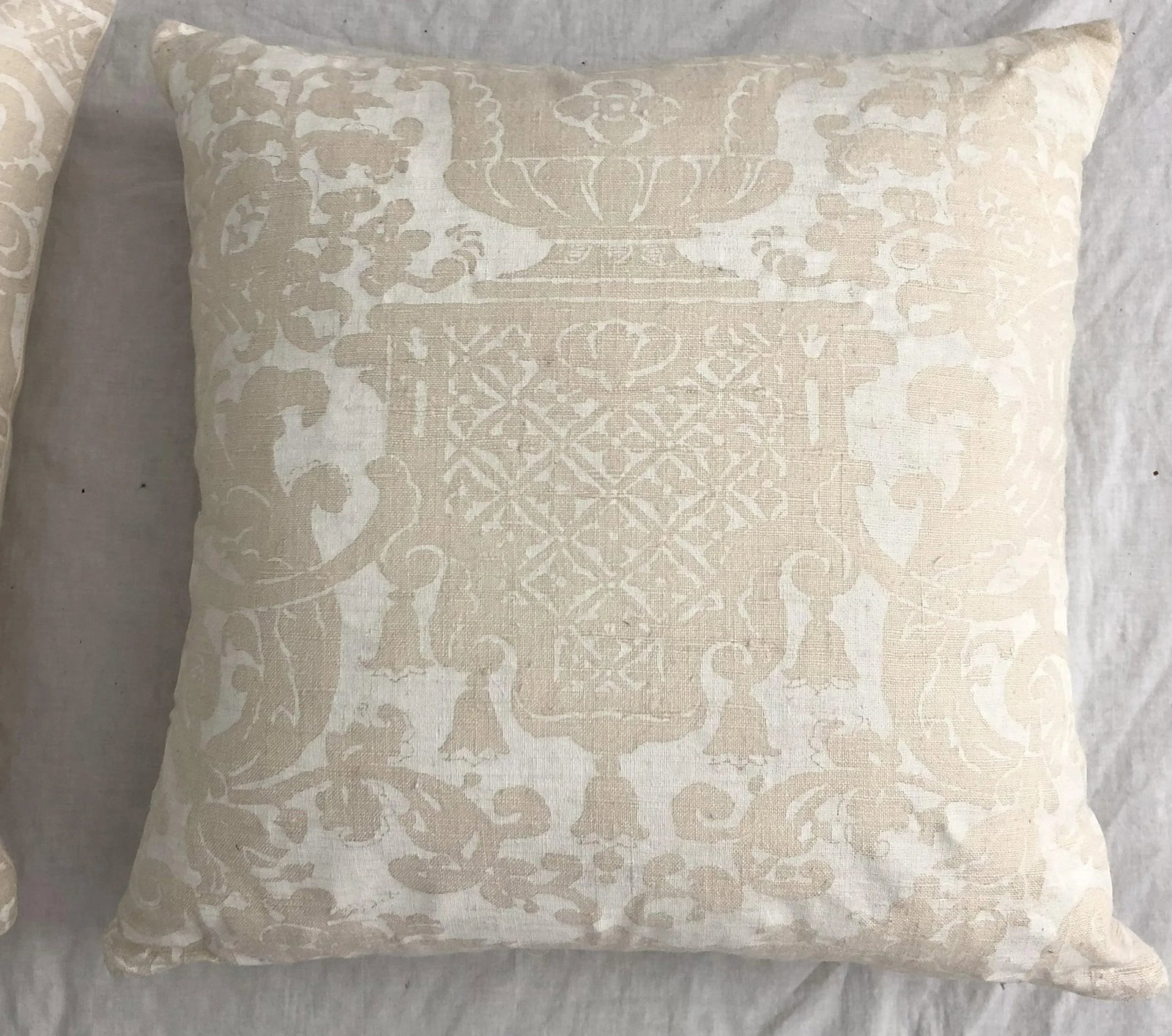 Fortuny White Eggshell Printed on Ivory Silk Texture Ground Campanille - Set of 3 Pillows - 4
