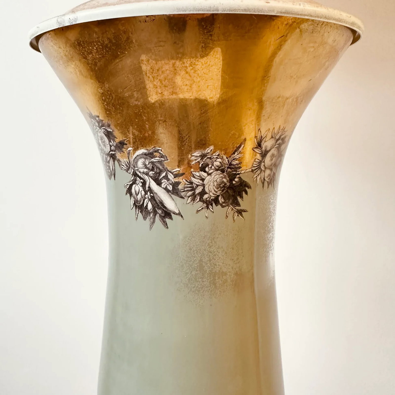 Antique Fornasetti Style Reverse Paint Lamp - 4