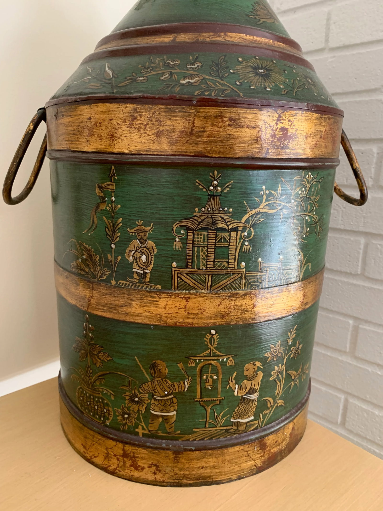 Vintage English Export Hand Painted Tole Table Lamp - 4