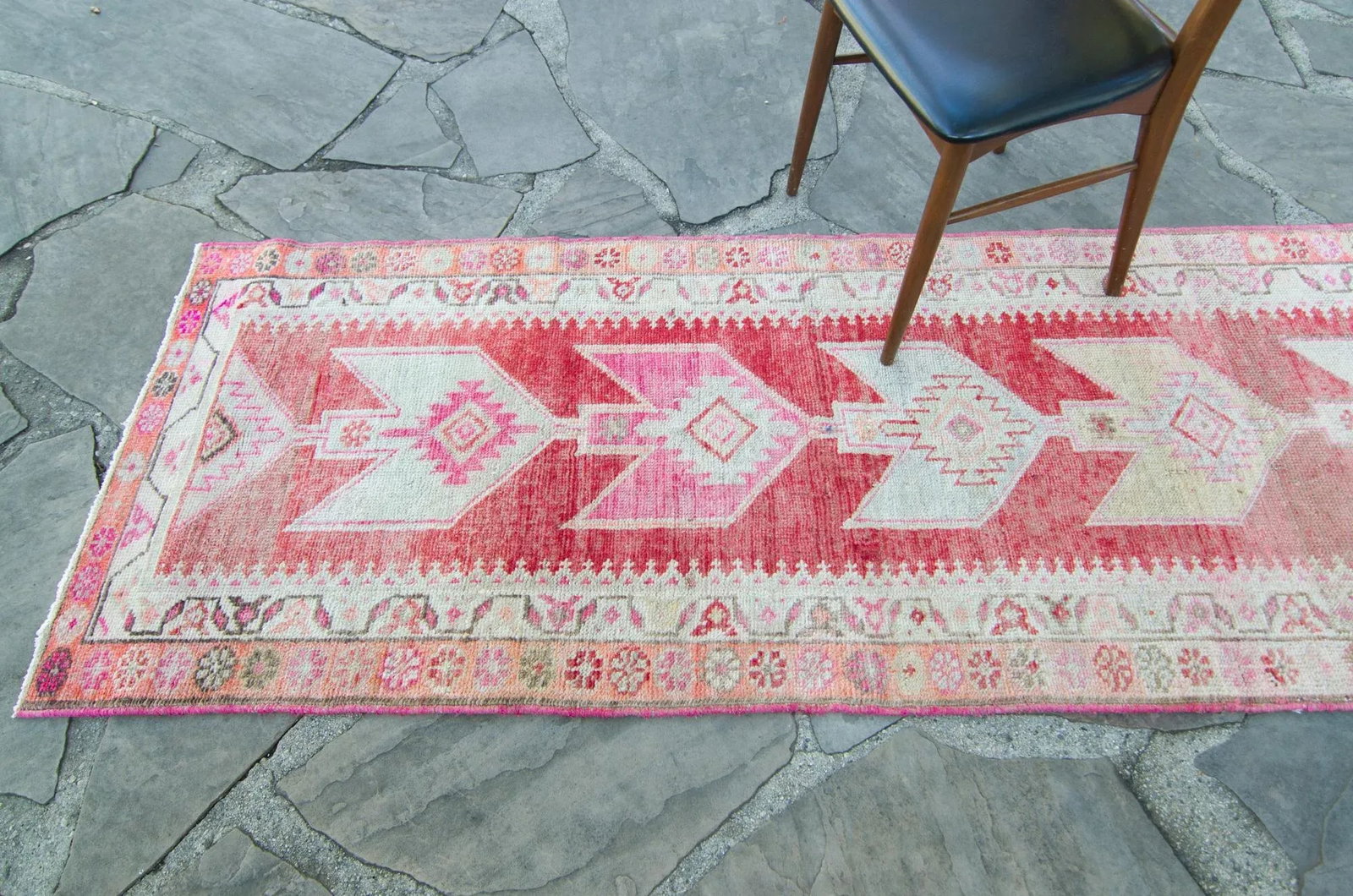 House of Seance - 1950s Vintage Oushak Arrows Distressed Ushak Long Hand-Knotted Runner - 2'9" X 10' - 4