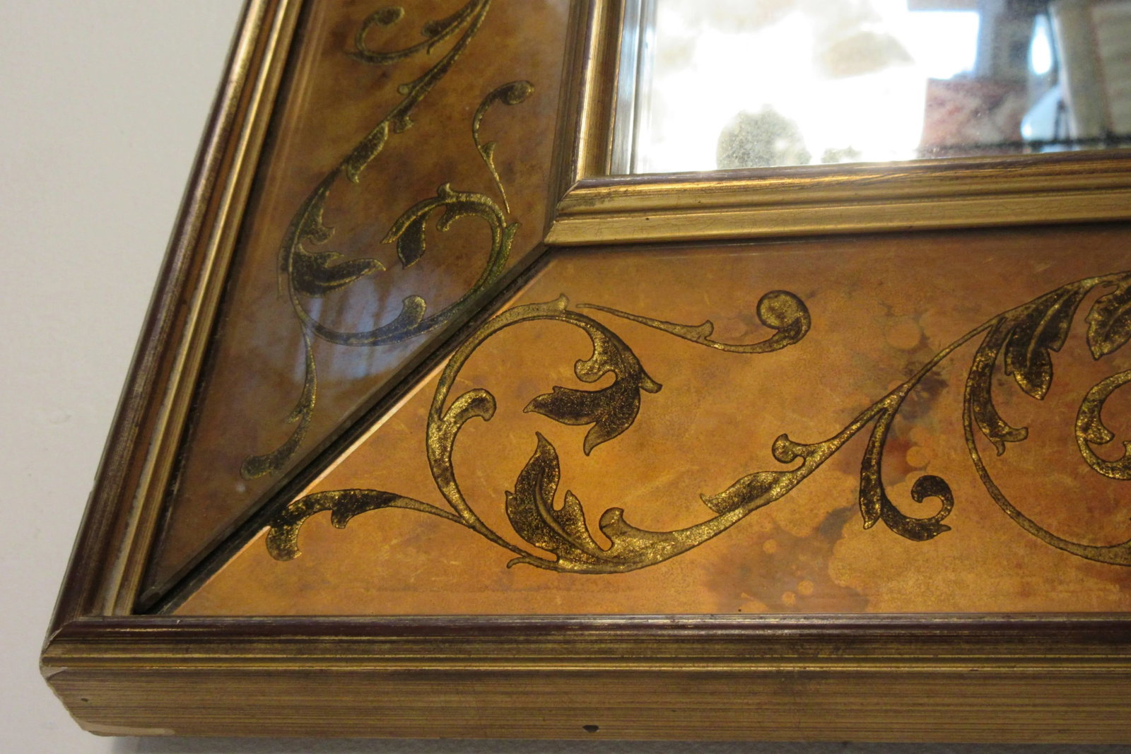 1960s French Reverse Painted Mirror - 4