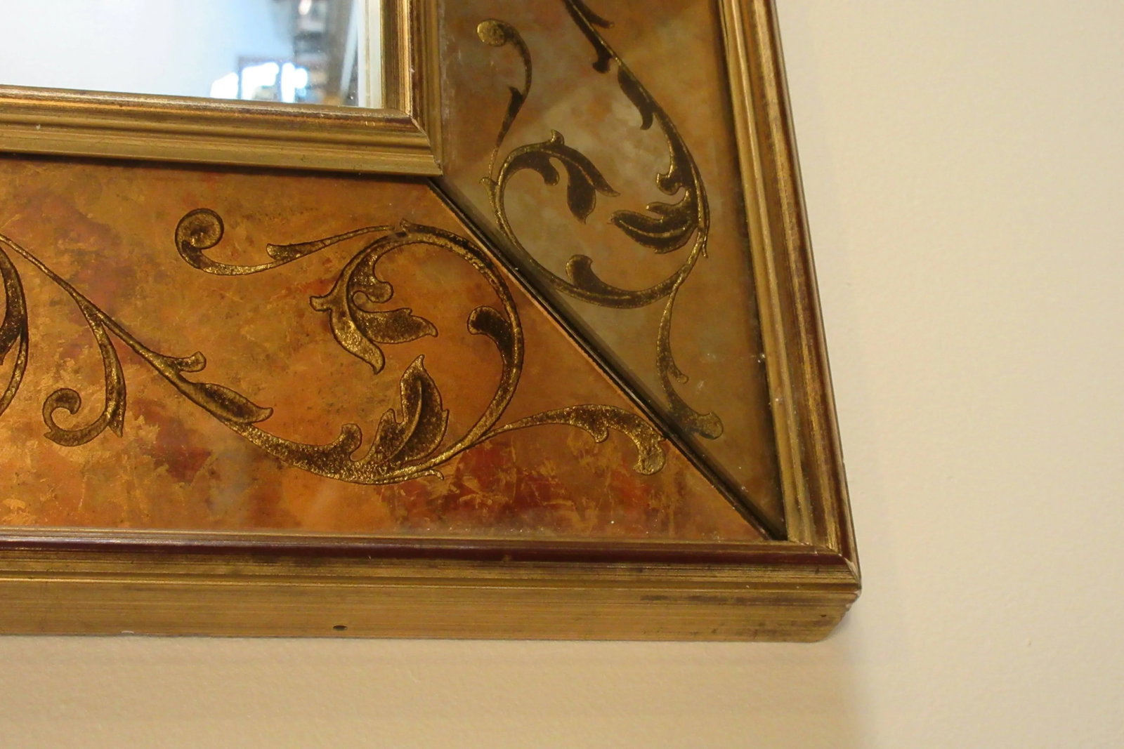 1960s French Reverse Painted Mirror - 8