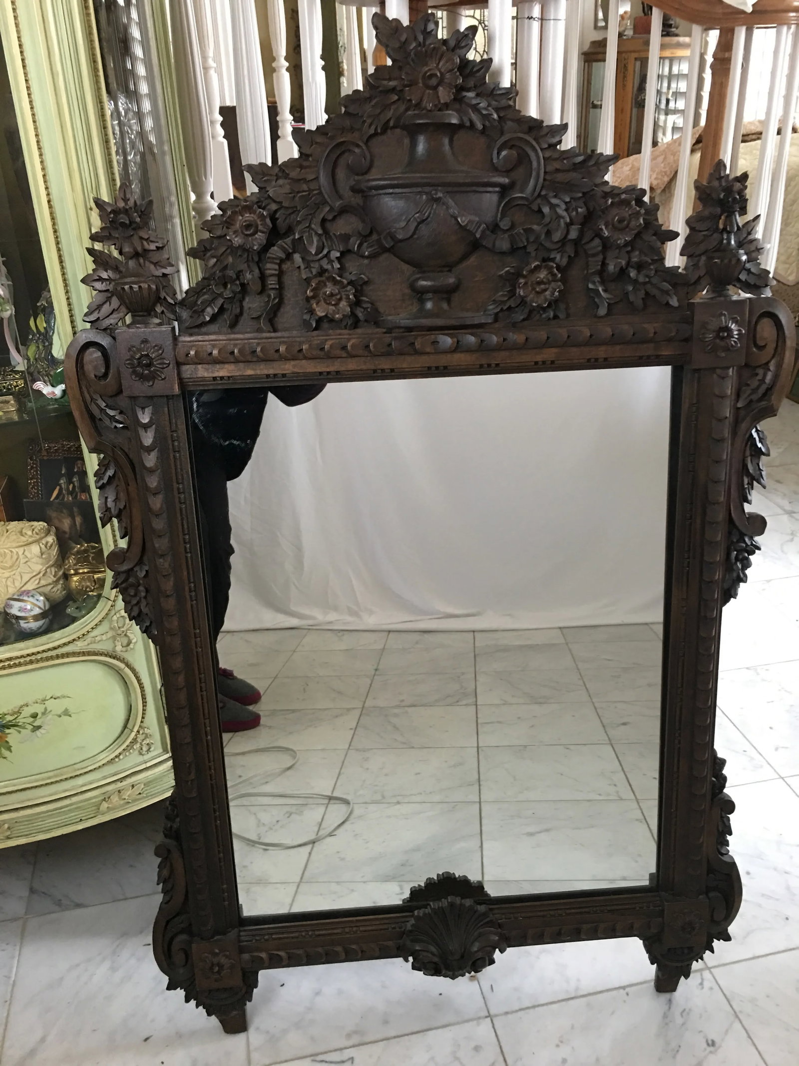 1960s LaBarge Italian Carved Wall Mirror - 2