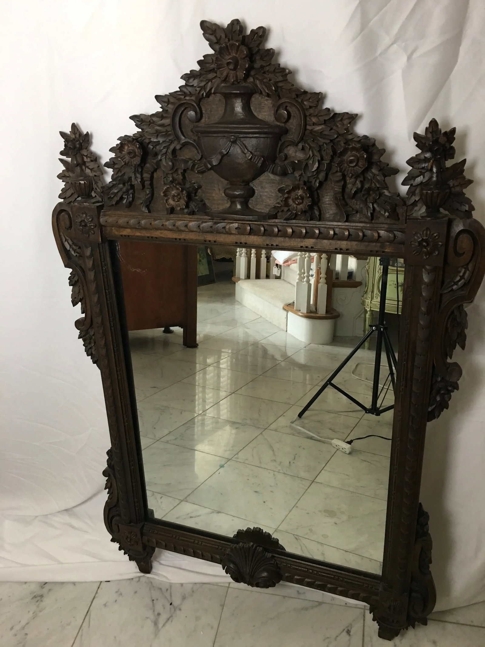 1960s LaBarge Italian Carved Wall Mirror - 3