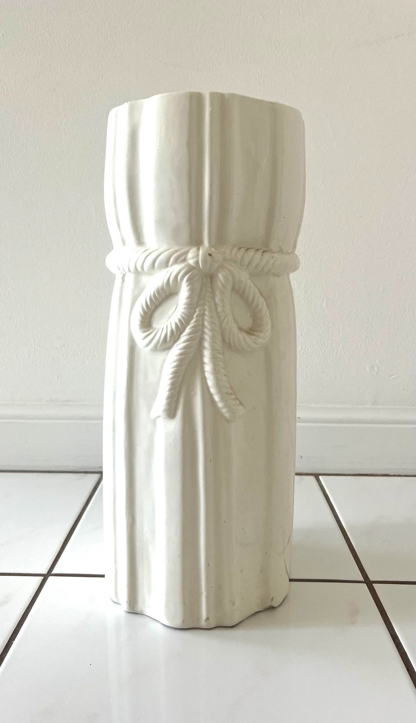 Vintage White Porcelain Trompe l'Oeil Tassel Umbrella Stand - 2