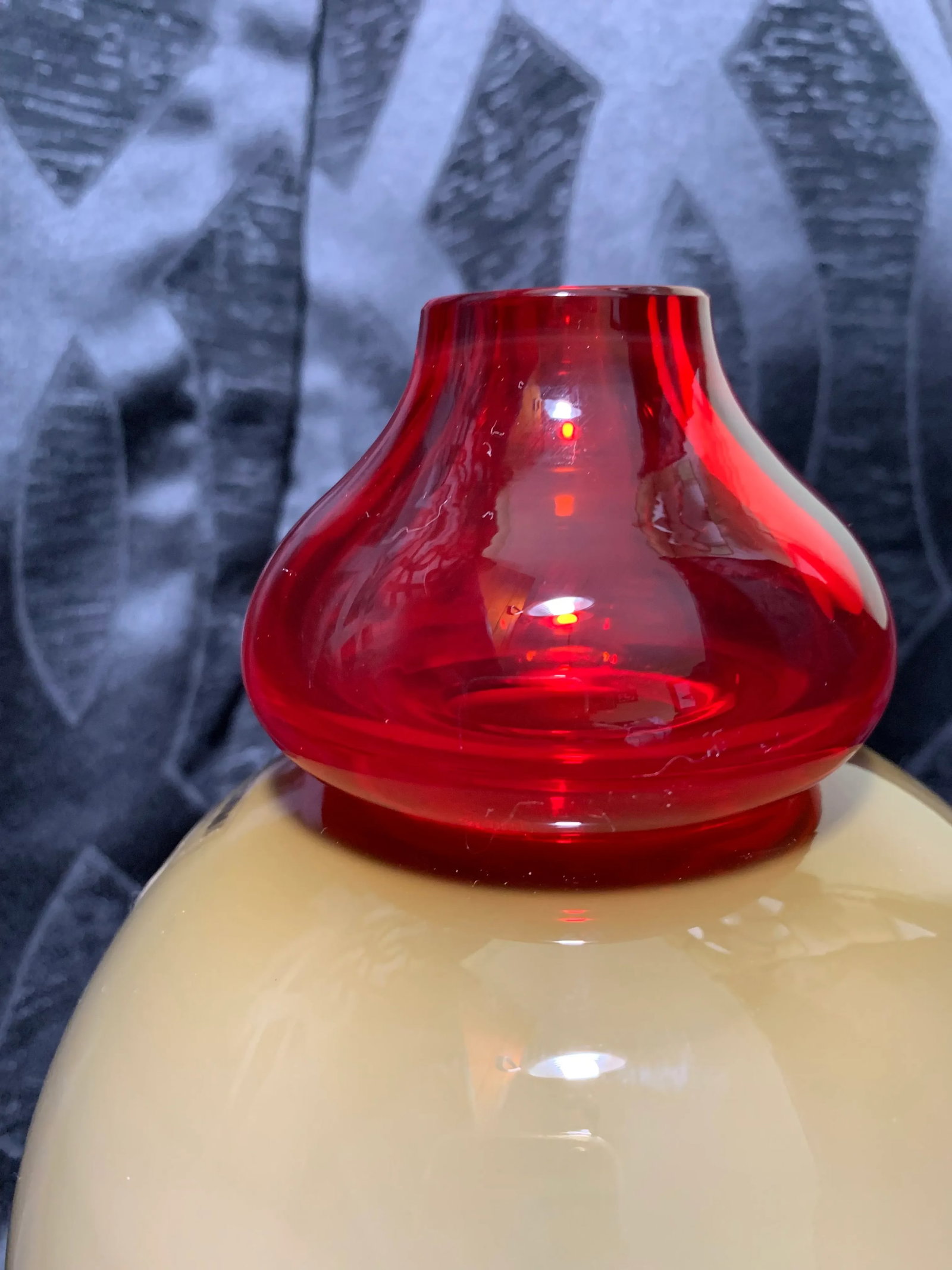Alfredo Barbini for Oggetti Murano Glass Red and Tan Art Glass Vase, Signed - 2