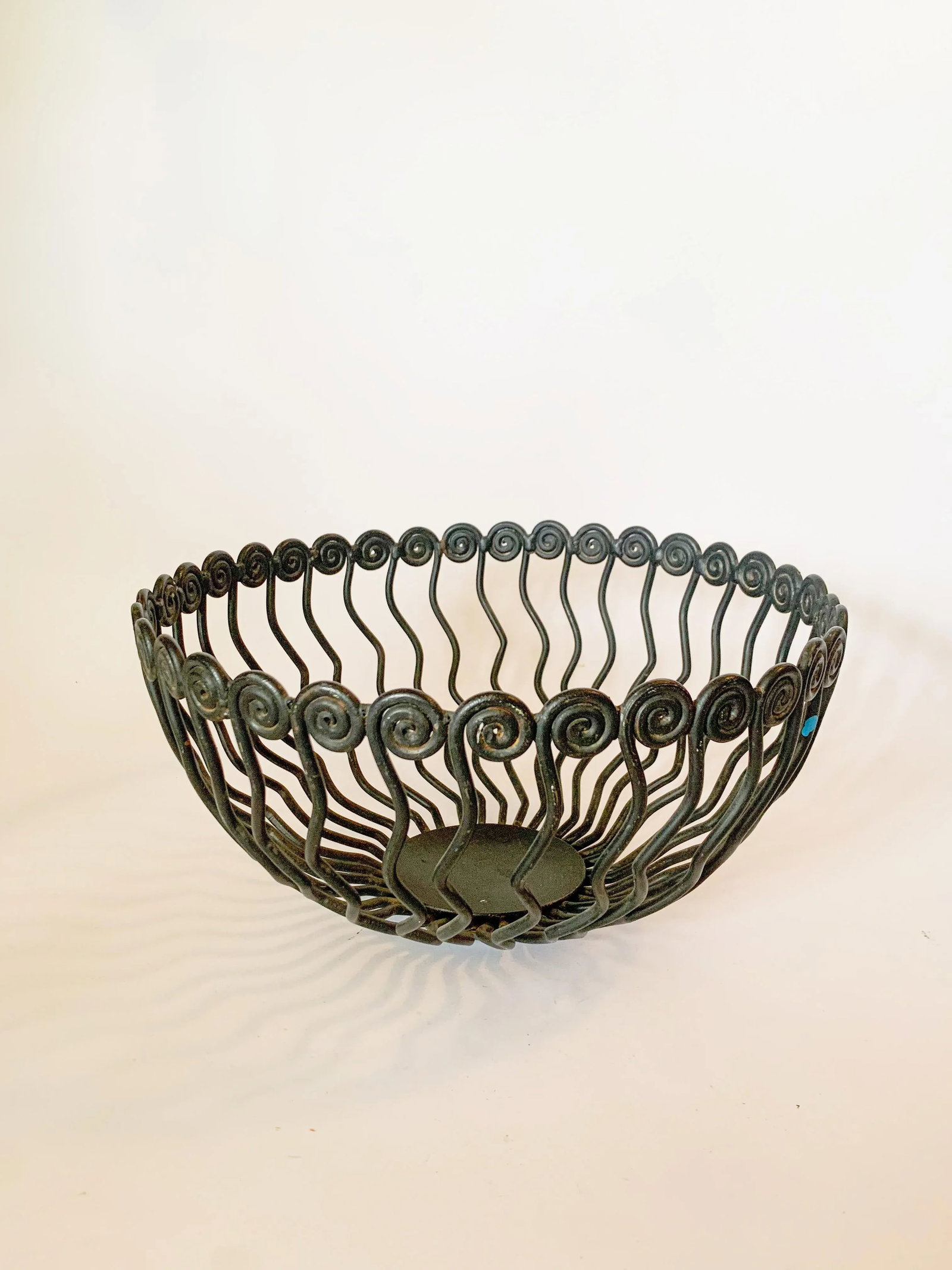 Post Modern Memphis Style Large Swirly Iron Fruit Display Bowl - 2