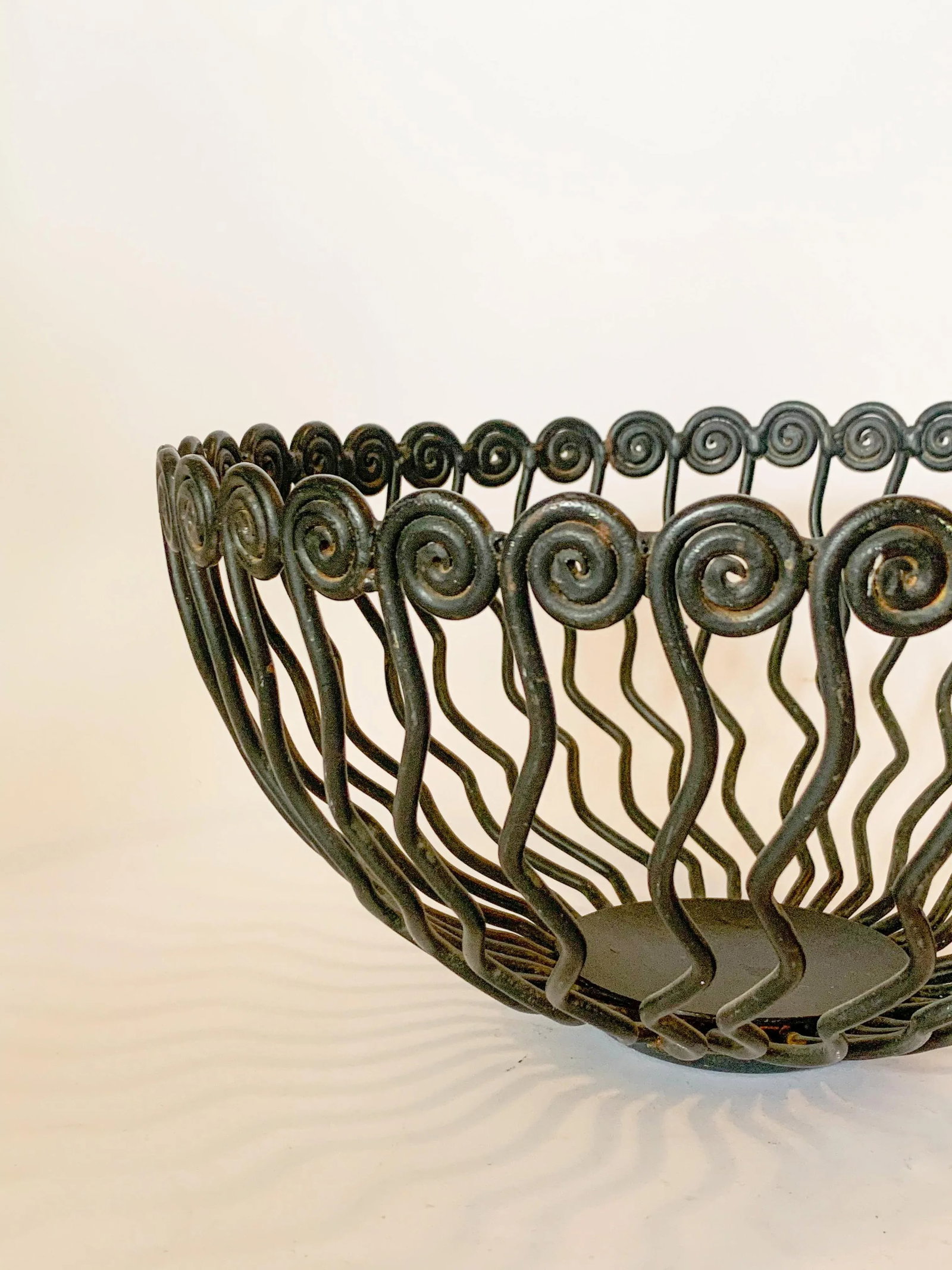 Post Modern Memphis Style Large Swirly Iron Fruit Display Bowl - 5