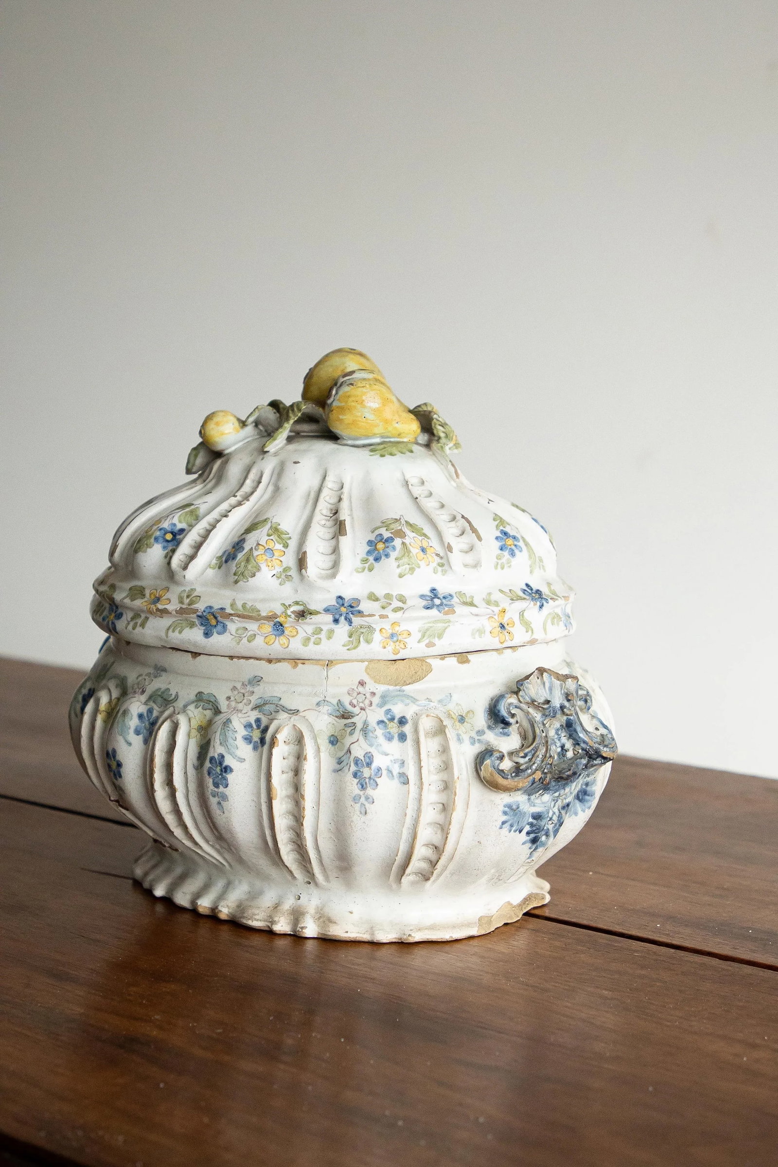18th Century Italian Tureen - 3