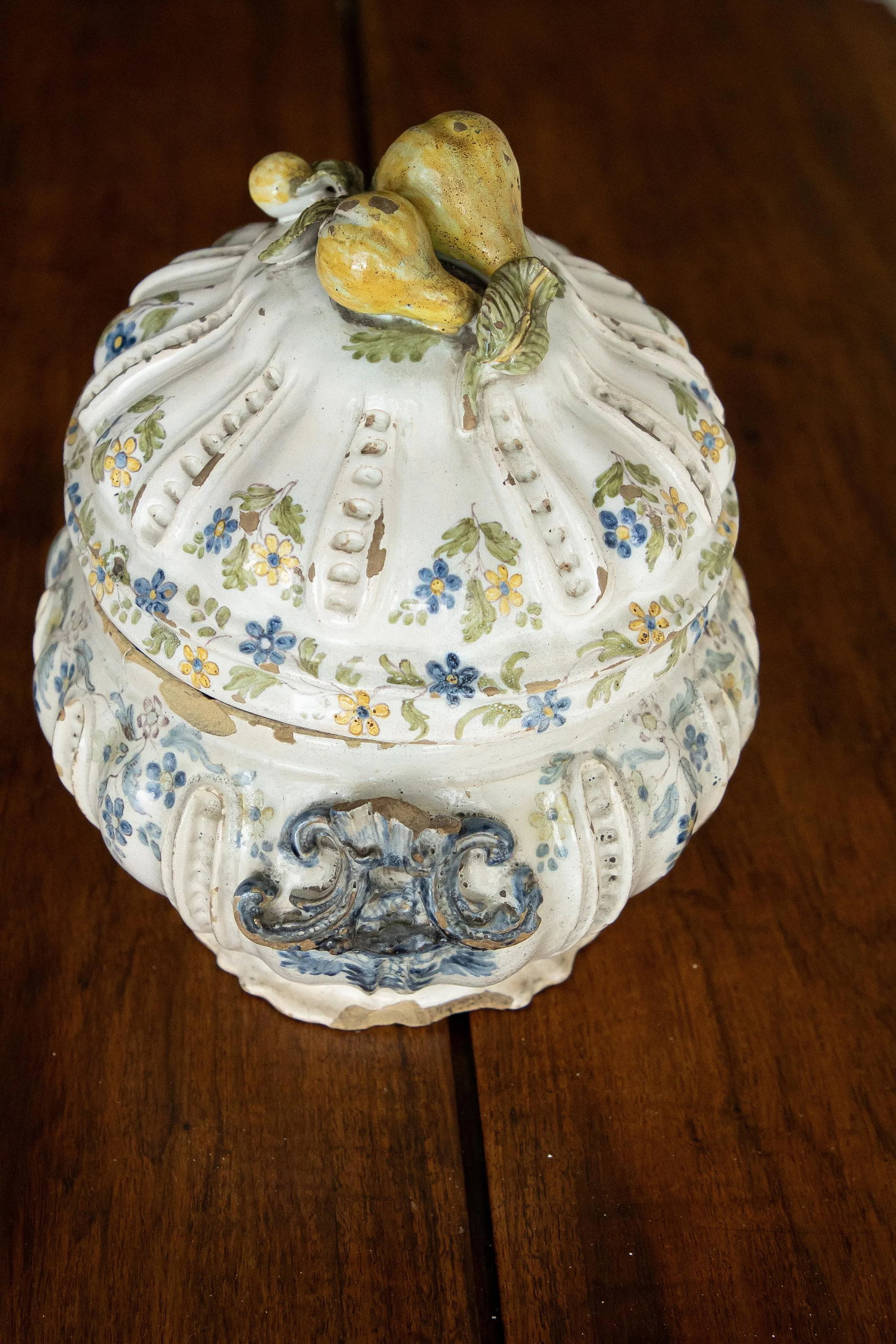 18th Century Italian Tureen - 4