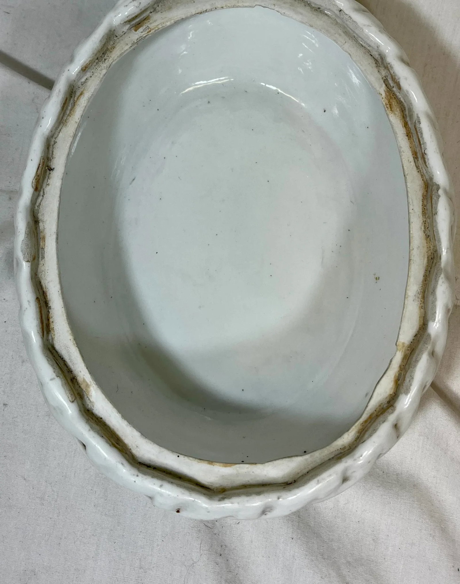Antique 19th Century Staffordshire Porcelain Hen on a Basketweave Nest From England - 10